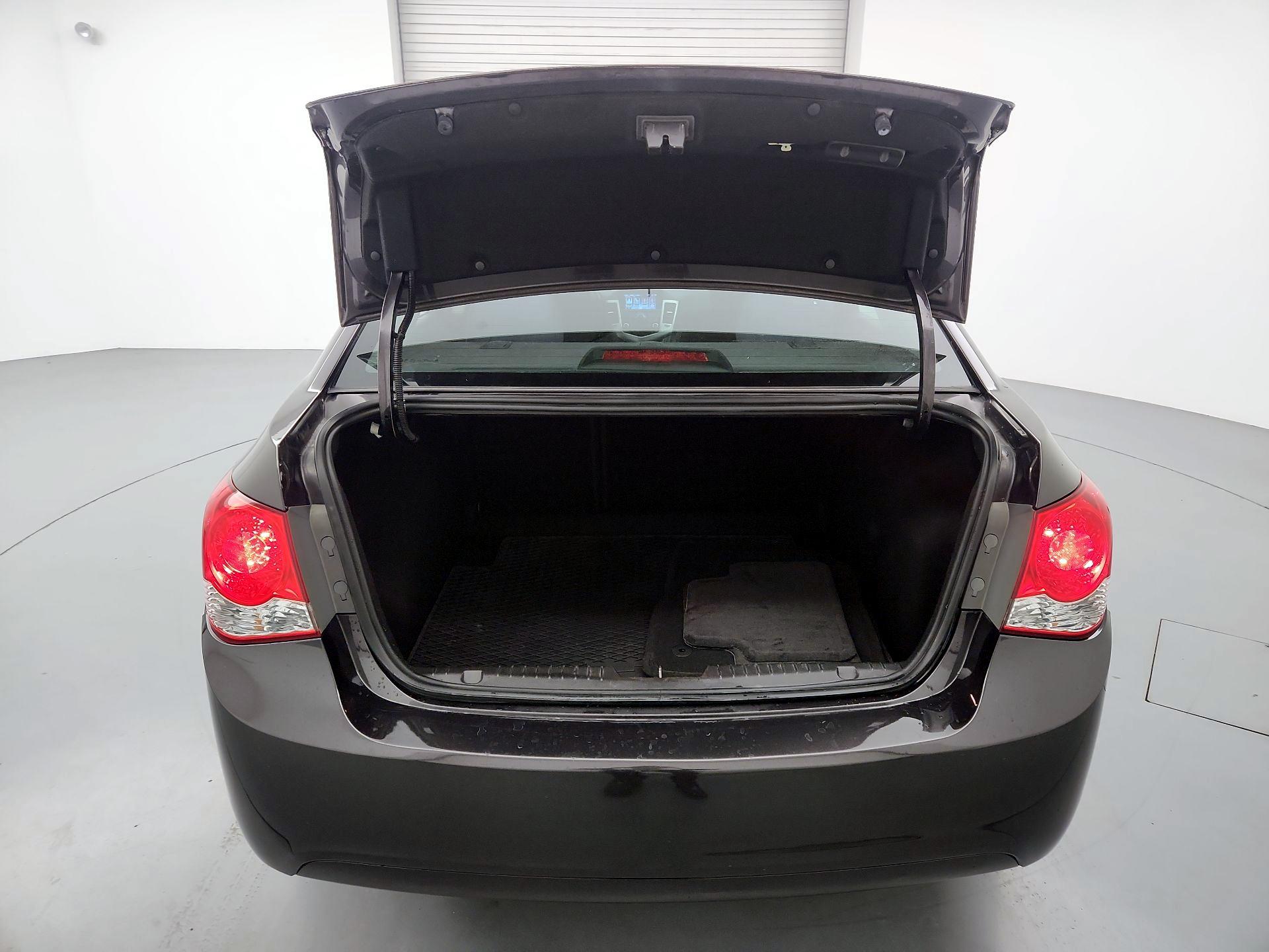 Thumbnail: 2016 Chevrolet Cruze - 20