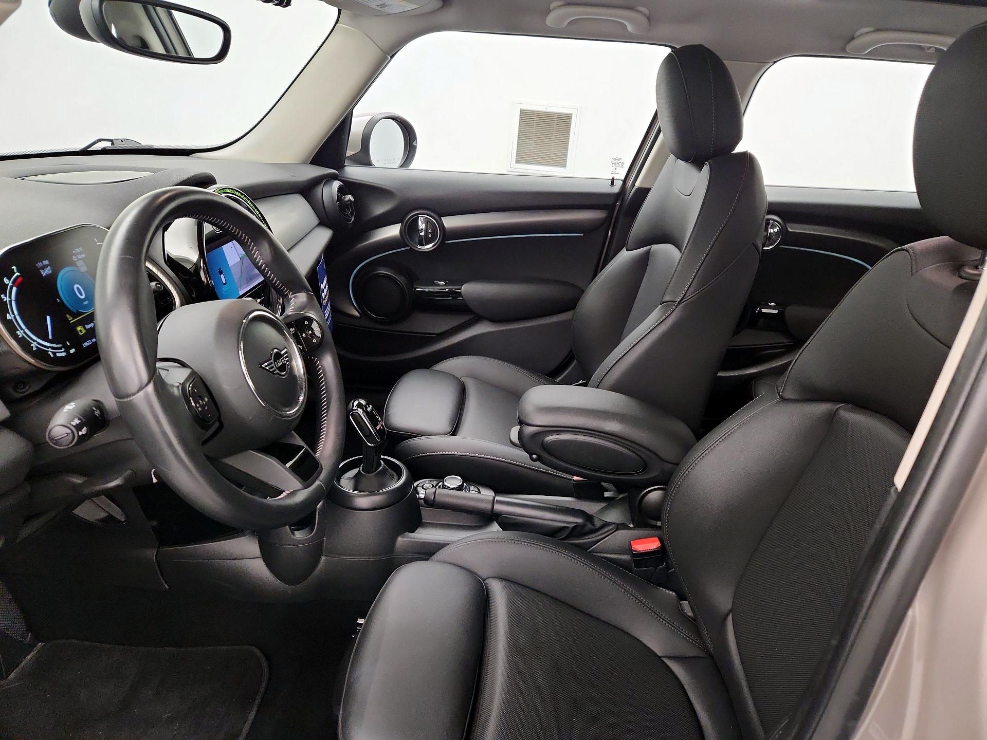 Thumbnail: 2024 MINI Cooper Hardtop - 11