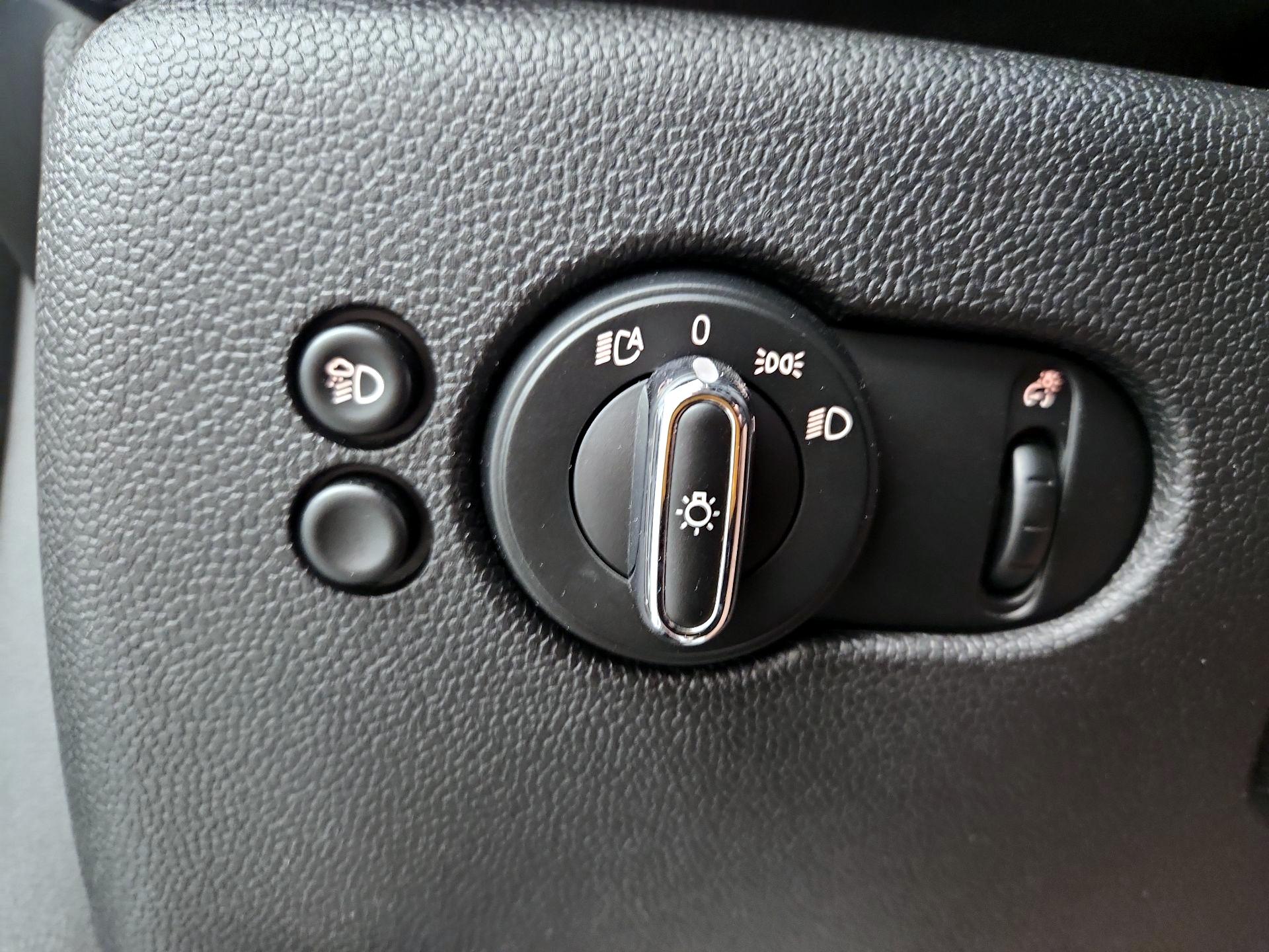 Thumbnail: 2024 MINI Cooper Hardtop - 13