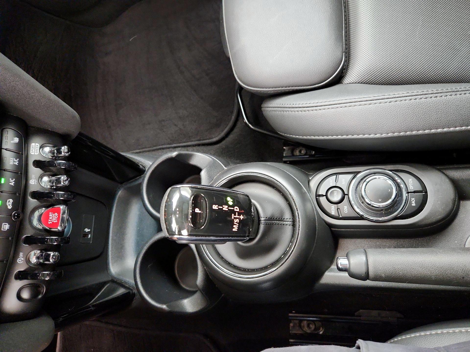 Thumbnail: 2024 MINI Cooper Hardtop - 17