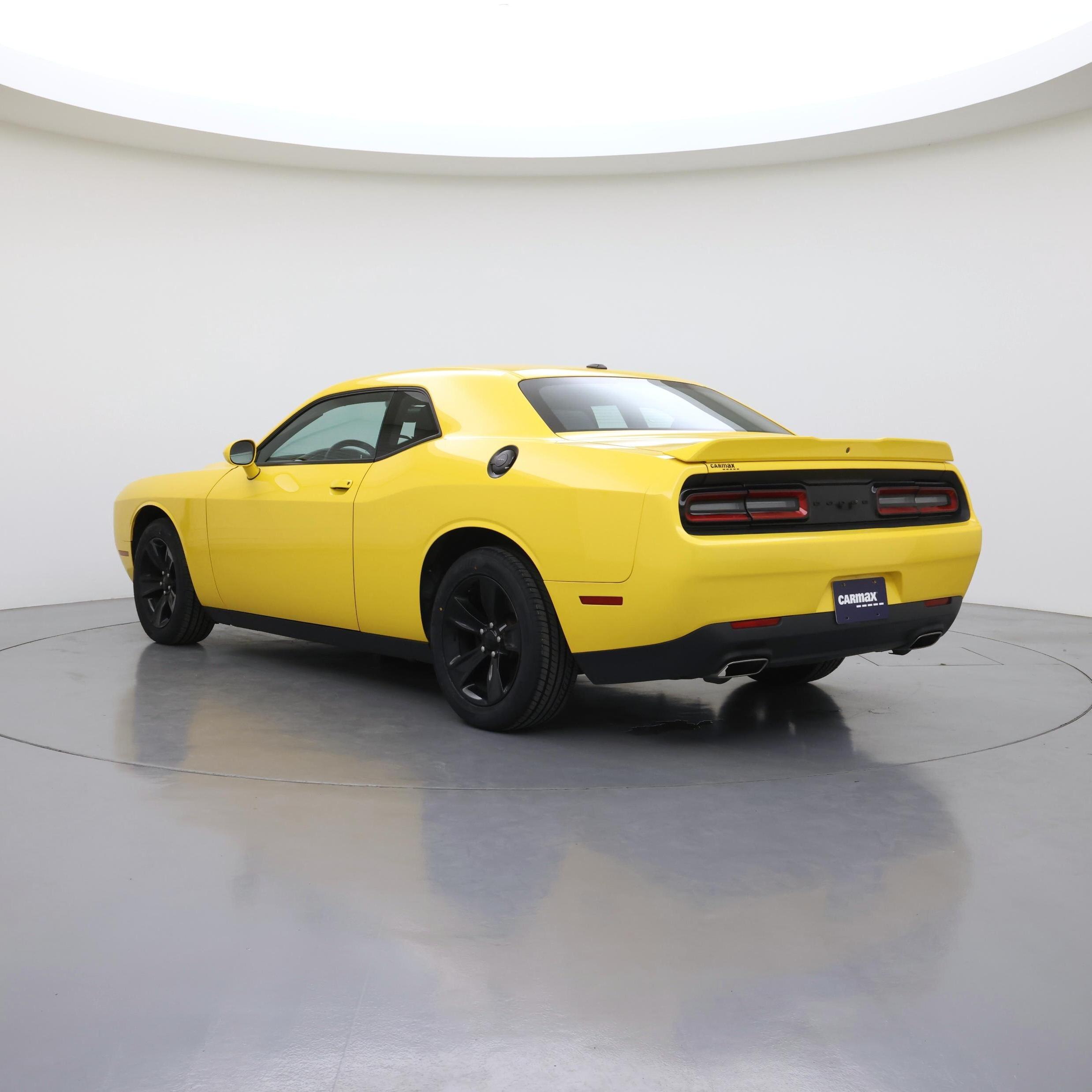 Thumbnail: 2018 Dodge Challenger - 2
