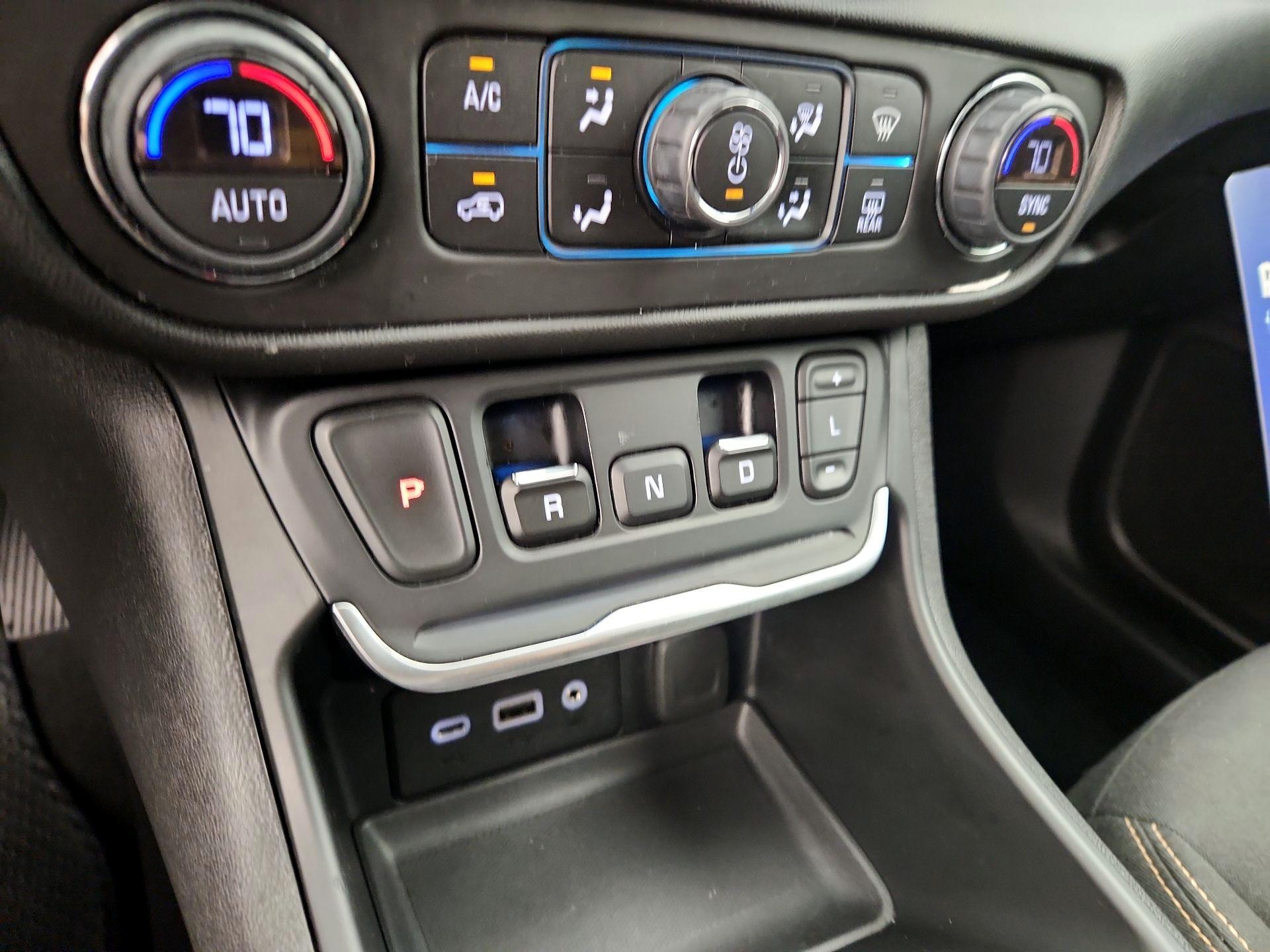 Thumbnail: 2019 GMC Terrain - 17