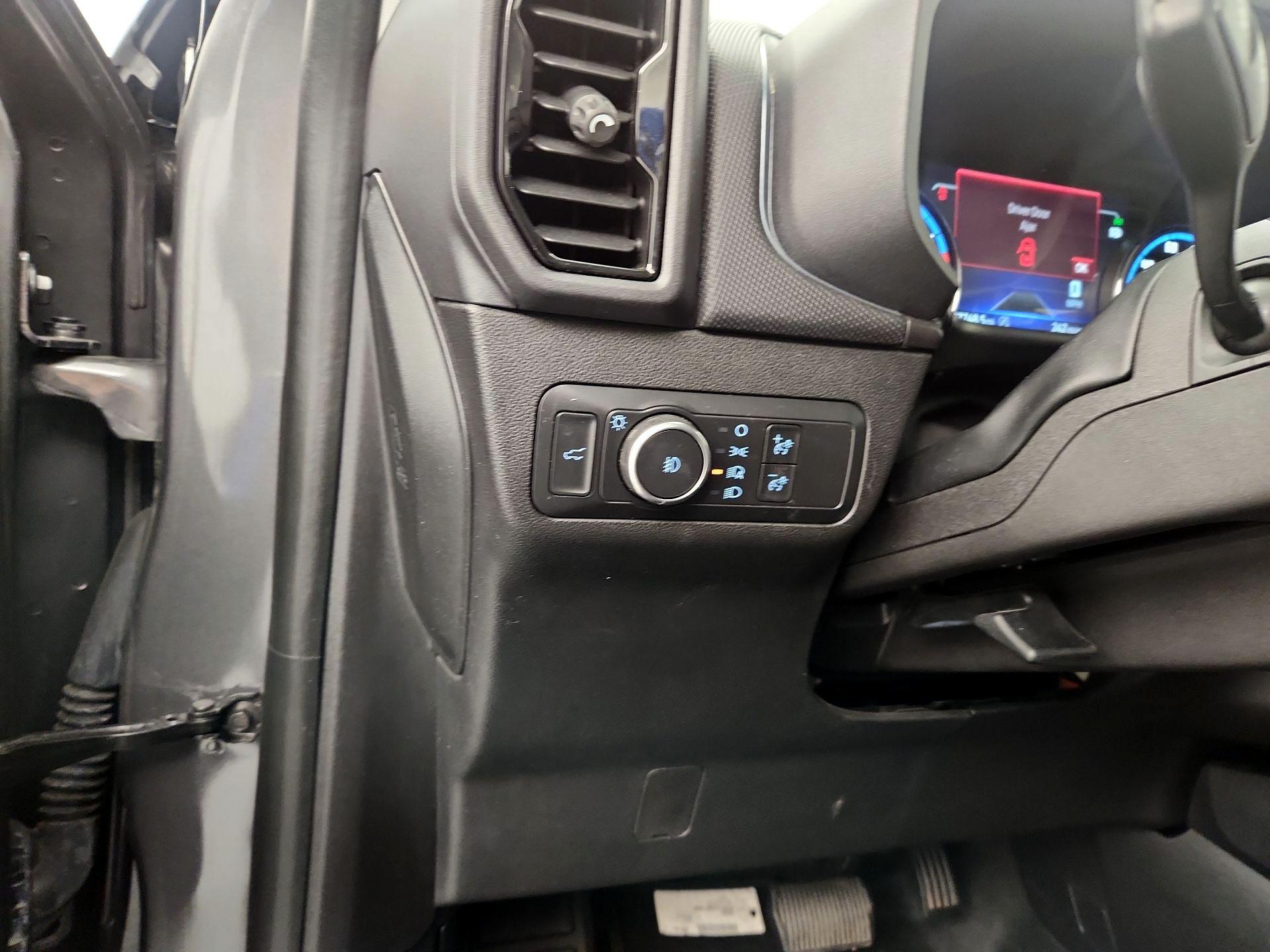 Thumbnail: 2022 Ford Bronco Sport - 13