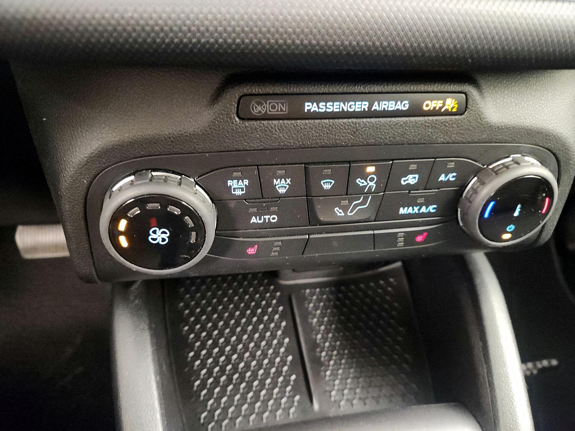 Thumbnail: 2022 Ford Bronco Sport - 16