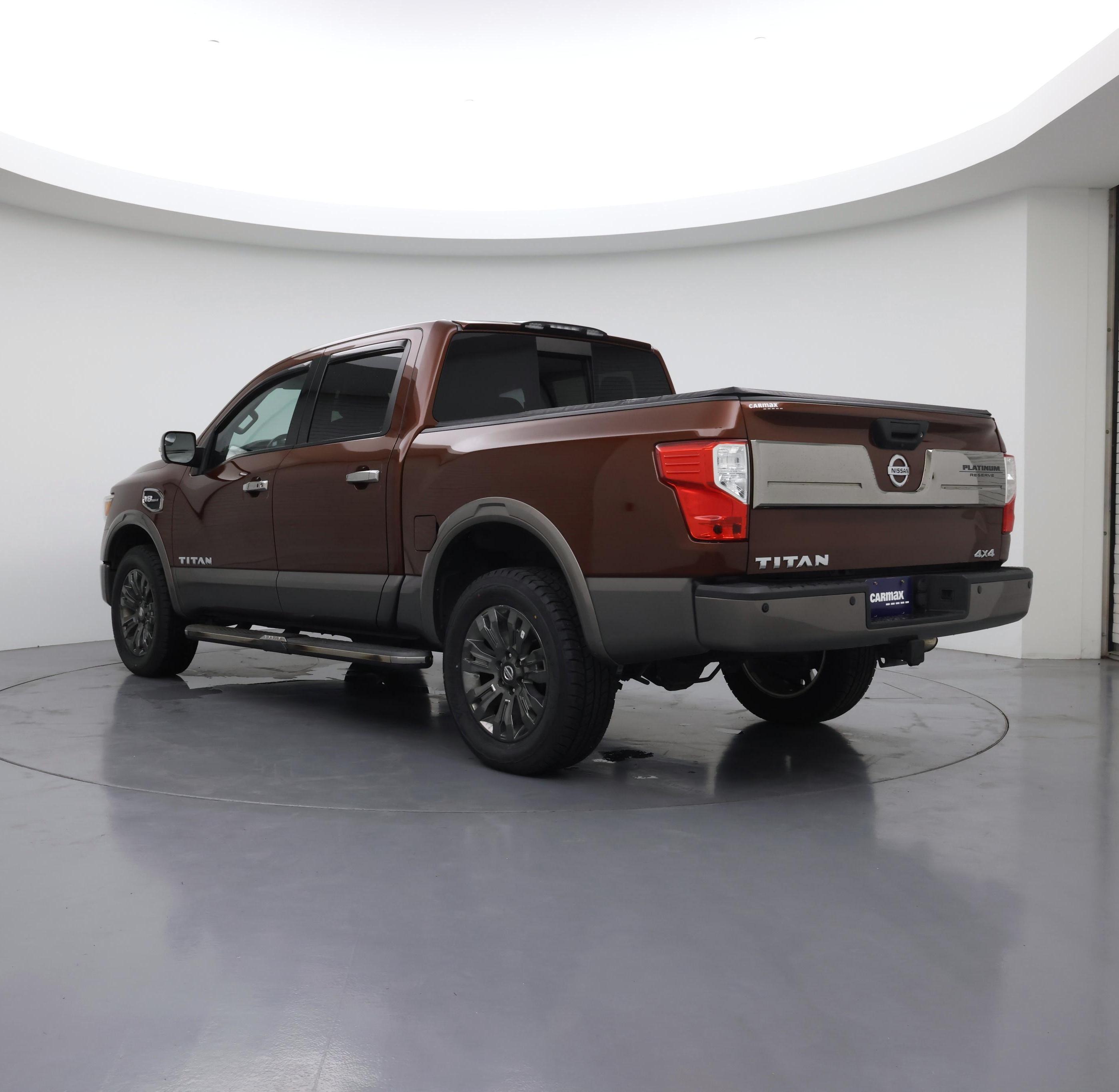 Thumbnail: 2017 Nissan Titan - 2