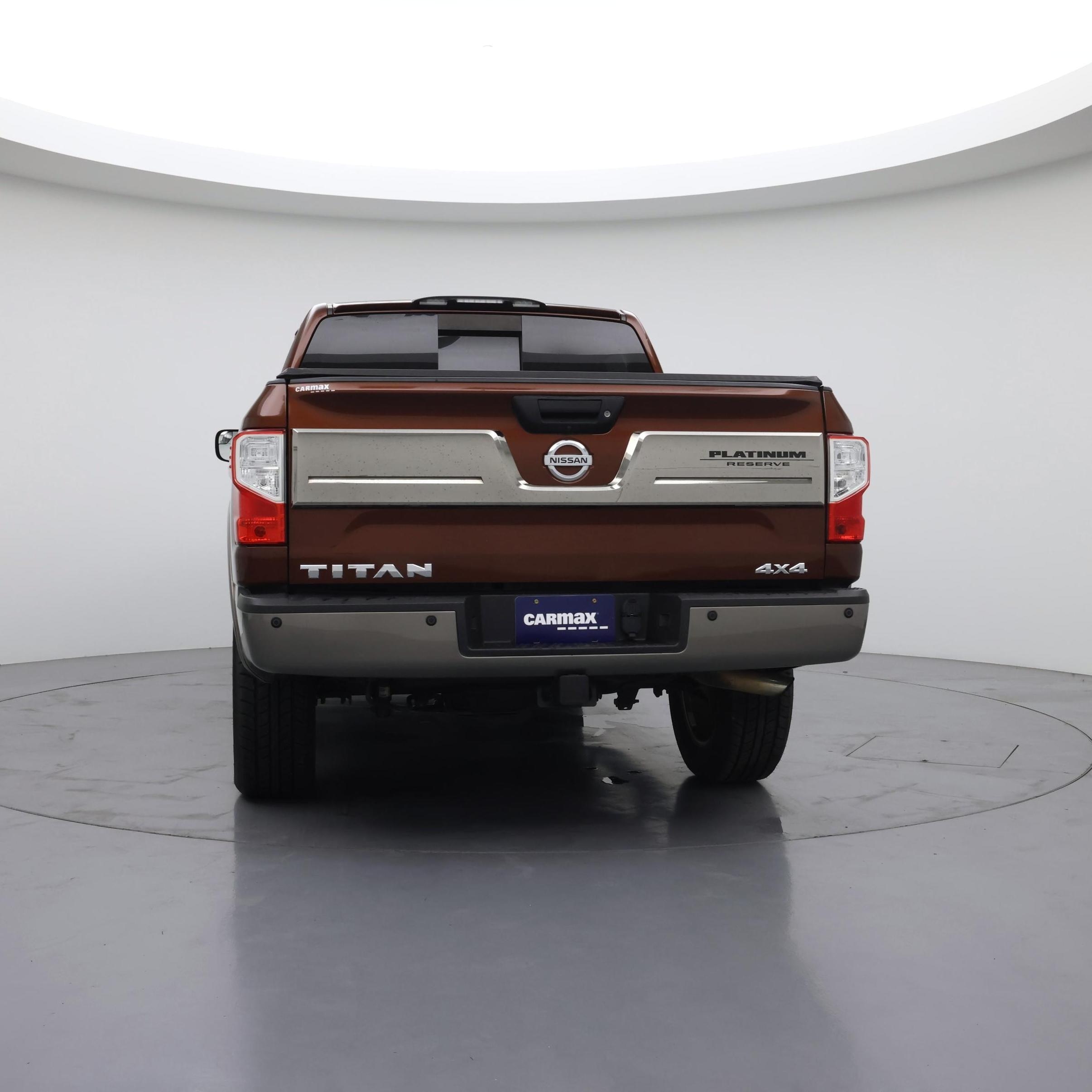 Thumbnail: 2017 Nissan Titan - 6