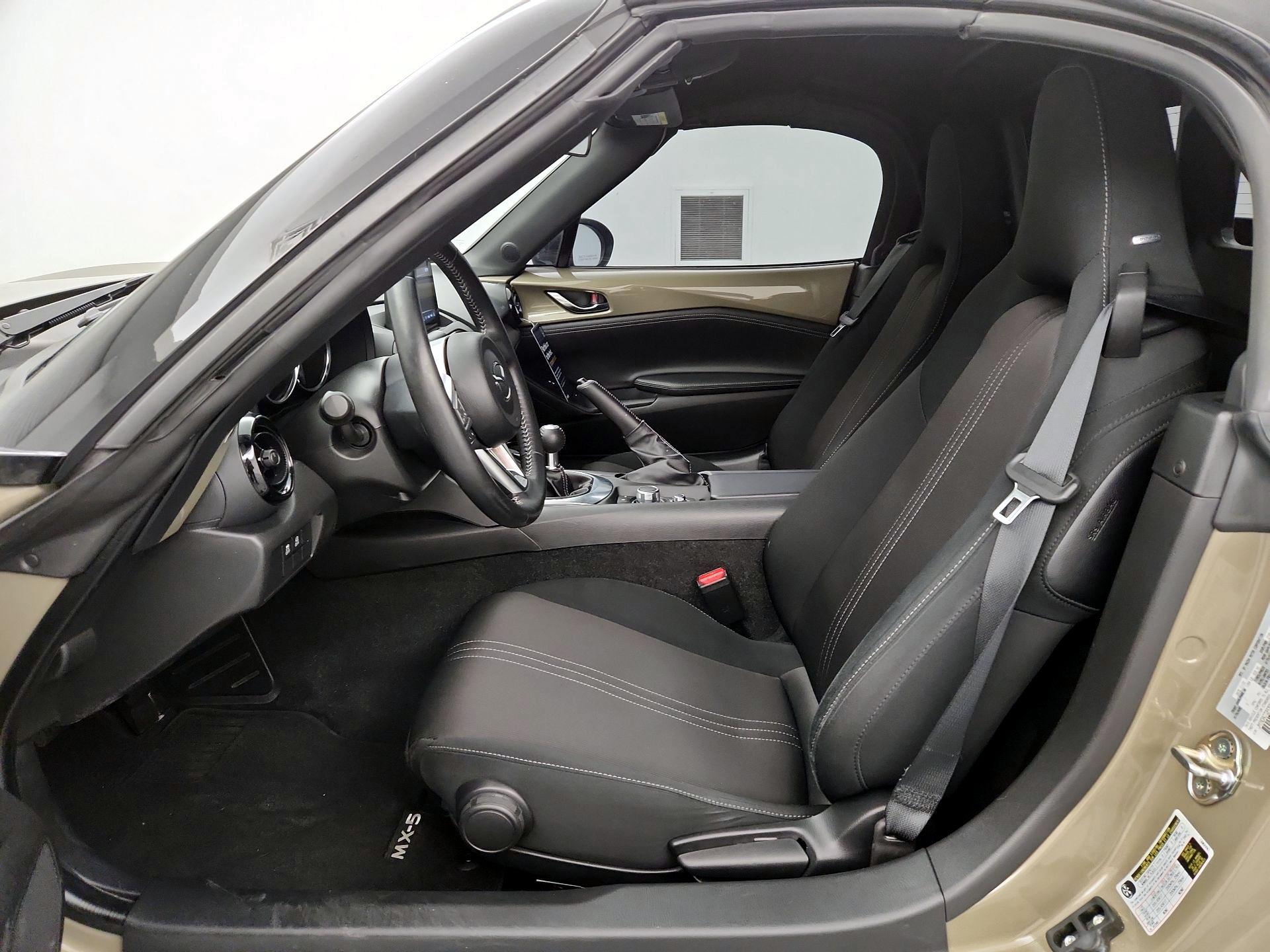 Thumbnail: 2023 Mazda MX-5 Miata - 11