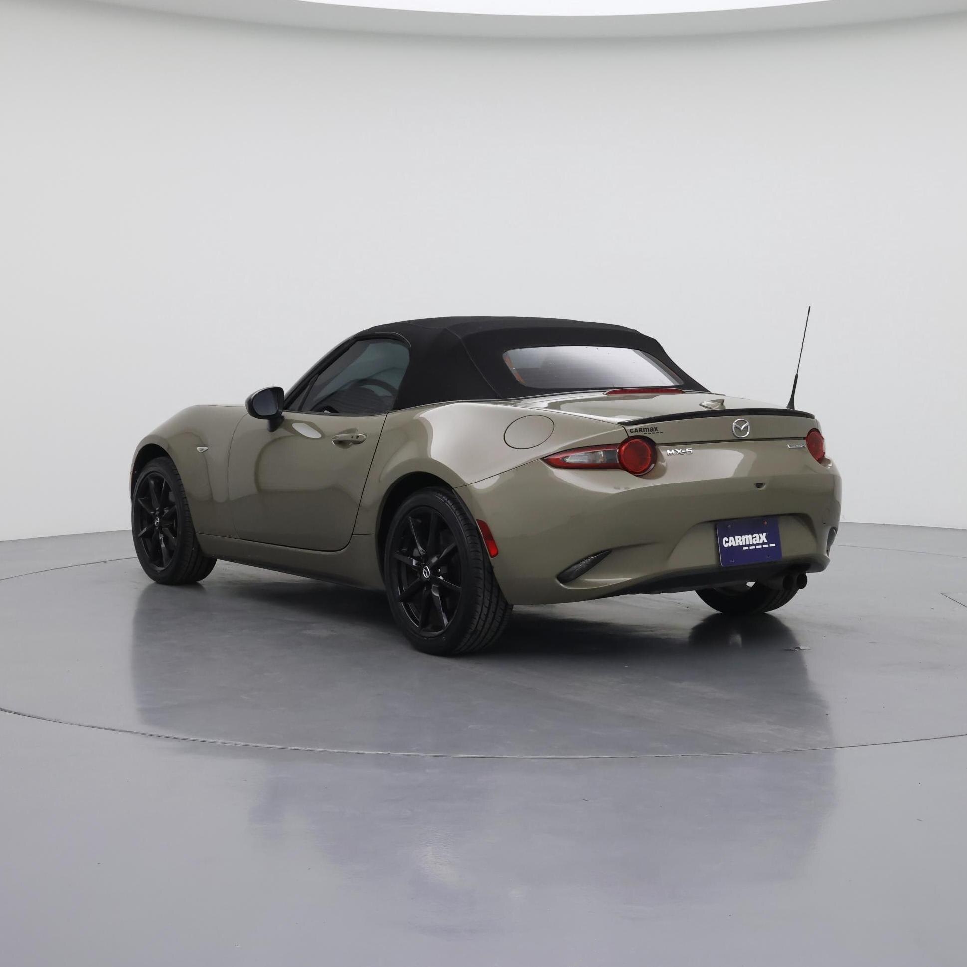 Thumbnail: 2023 Mazda MX-5 Miata - 2