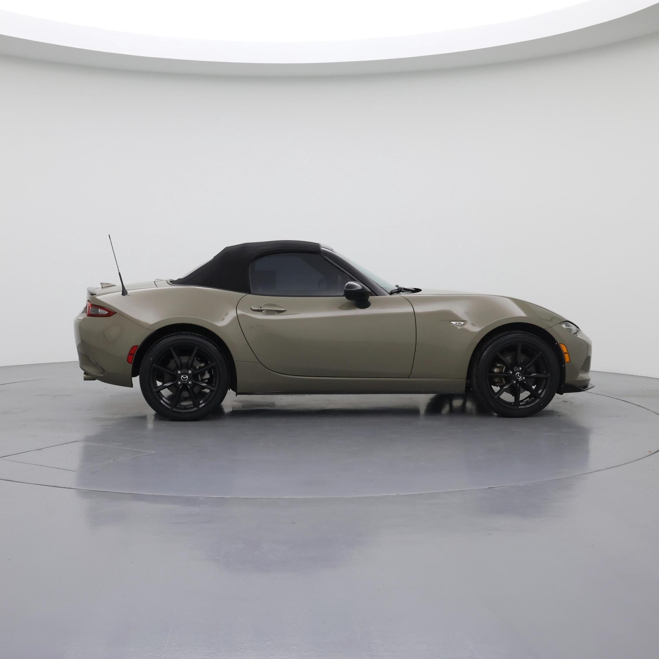 Thumbnail: 2023 Mazda MX-5 Miata - 7