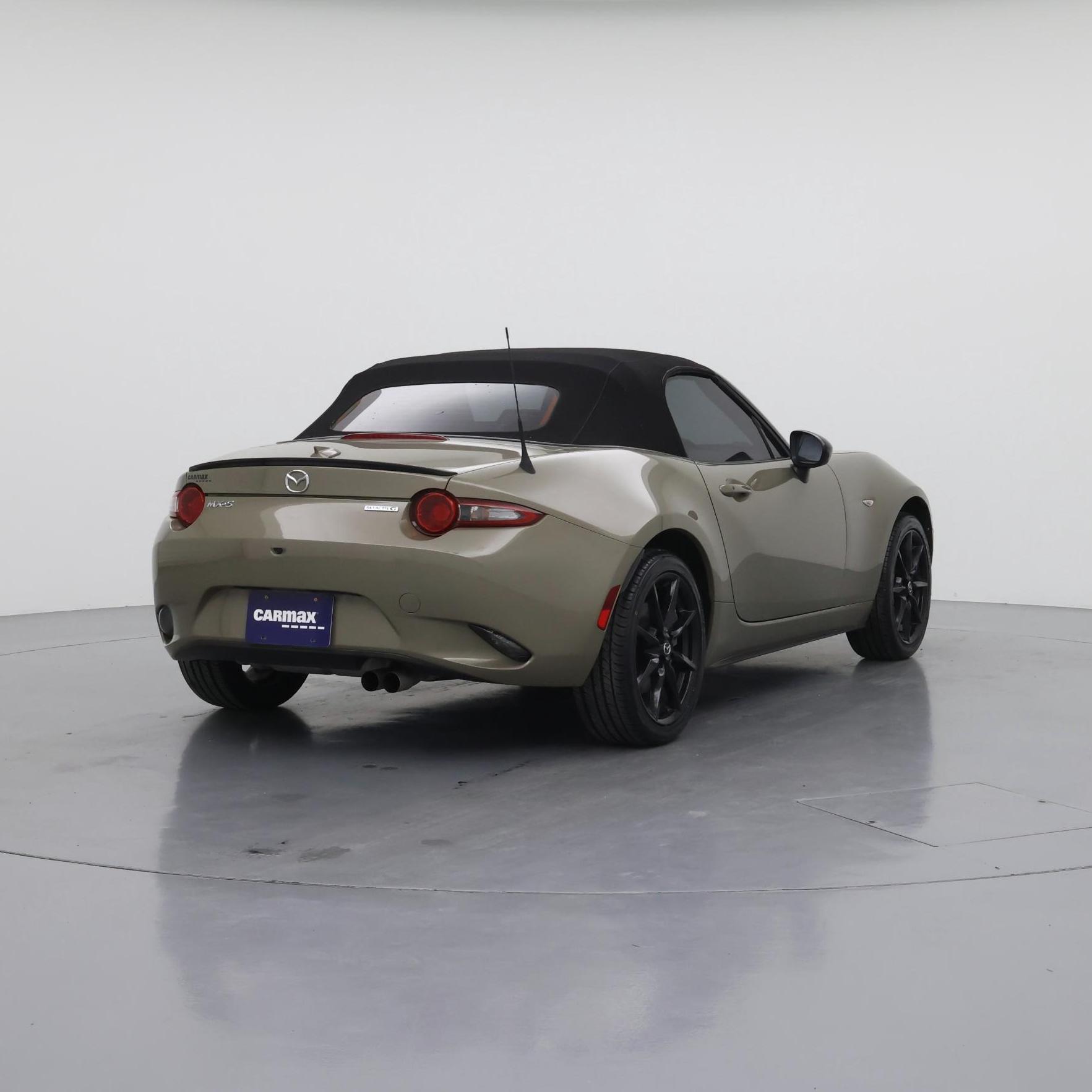 Thumbnail: 2023 Mazda MX-5 Miata - 8
