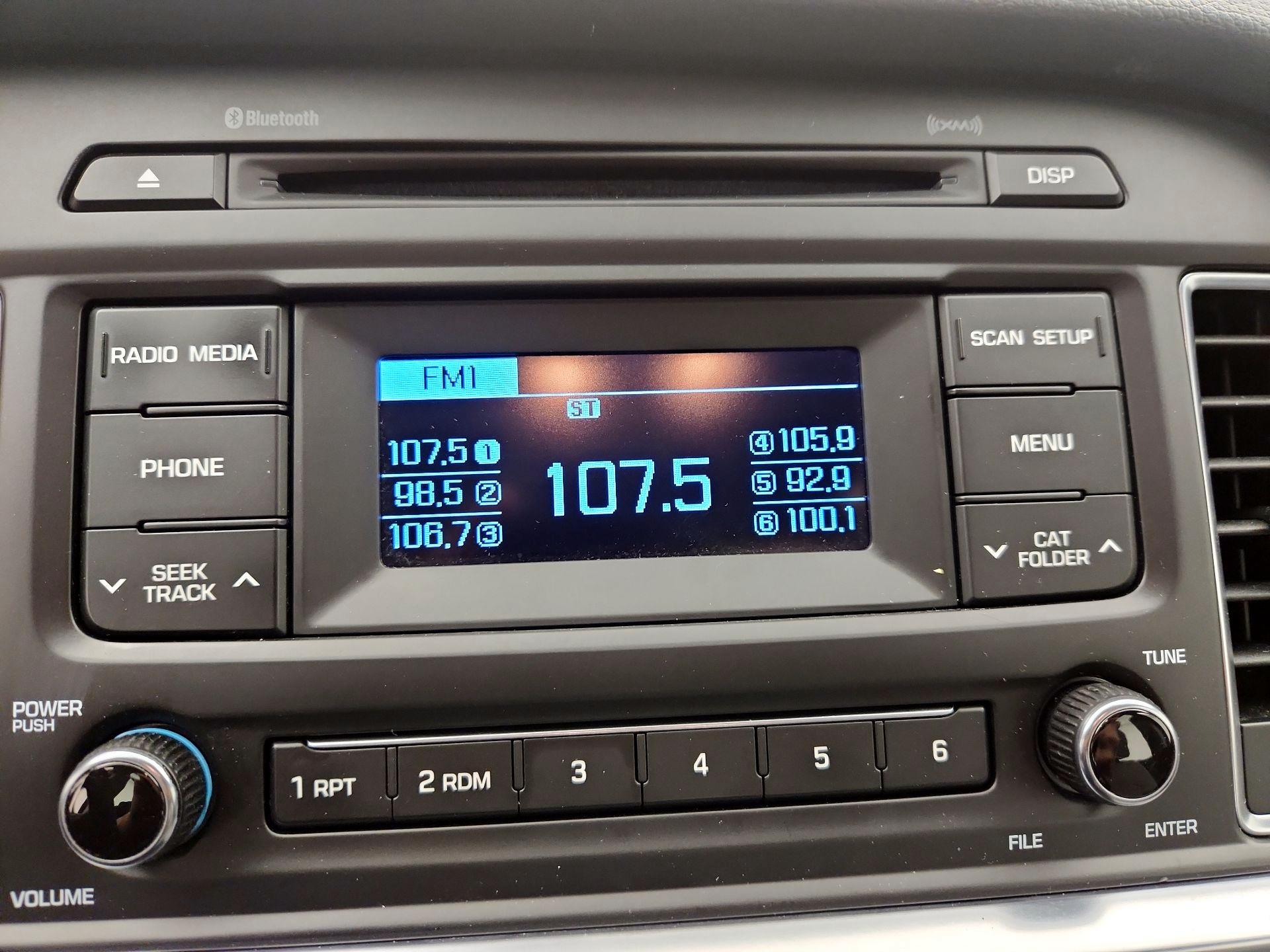 Thumbnail: 2015 Hyundai Sonata - 12