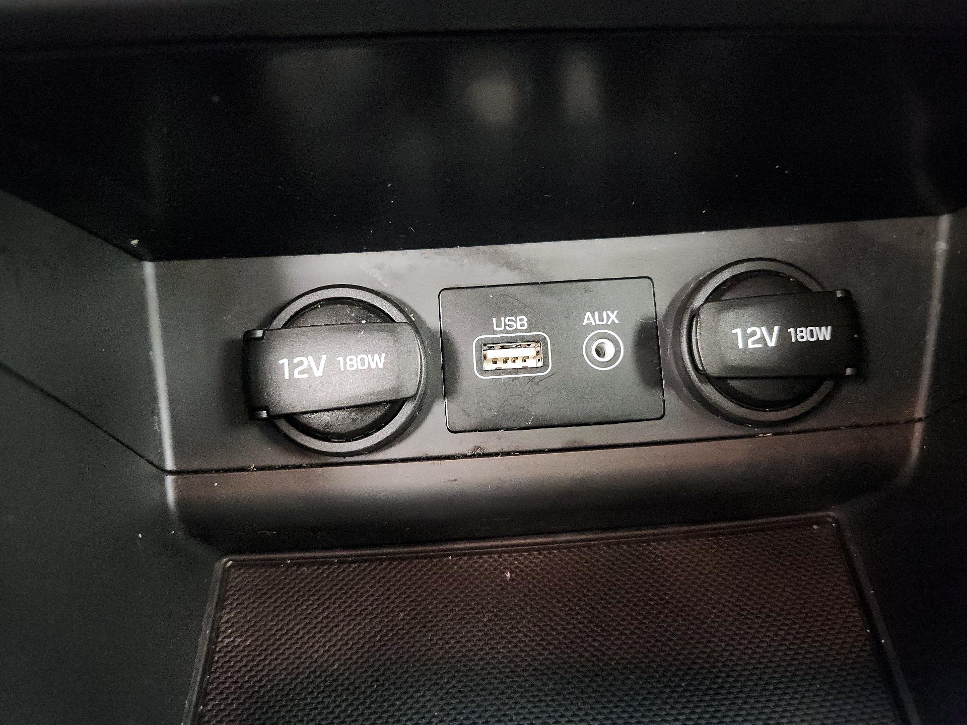 Thumbnail: 2015 Hyundai Sonata - 15