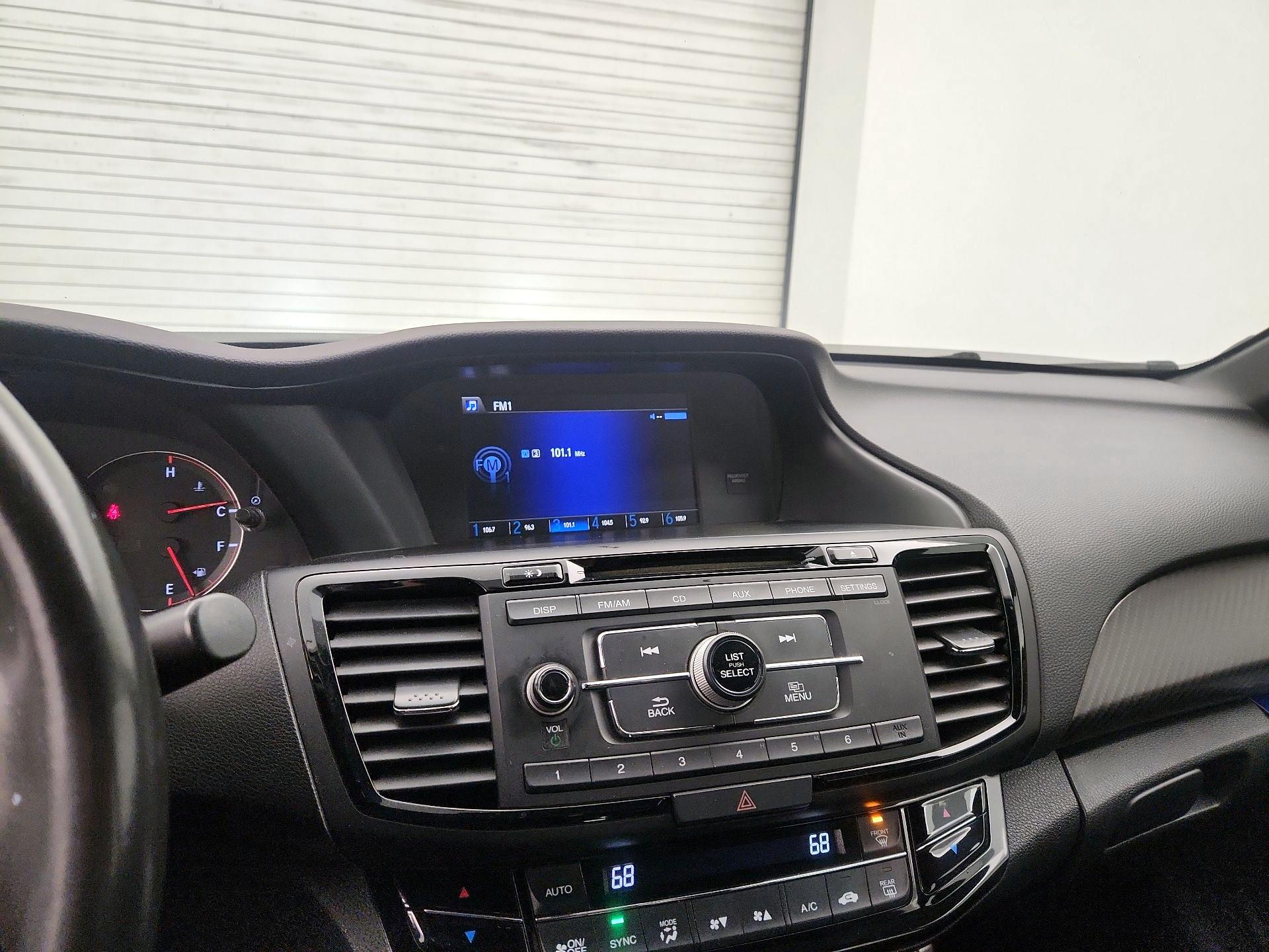 Thumbnail: 2016 Honda Accord - 15