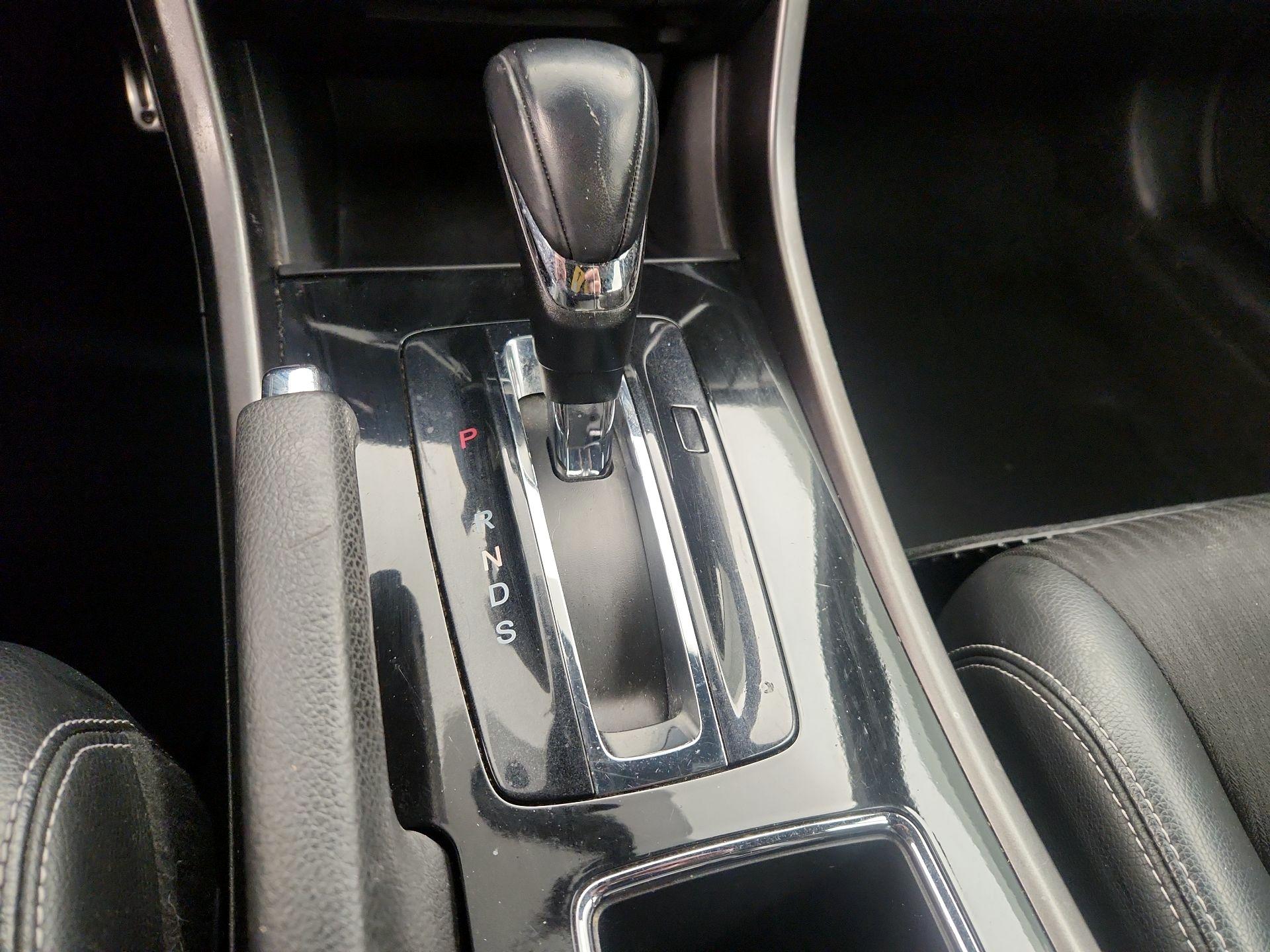 Thumbnail: 2016 Honda Accord - 17