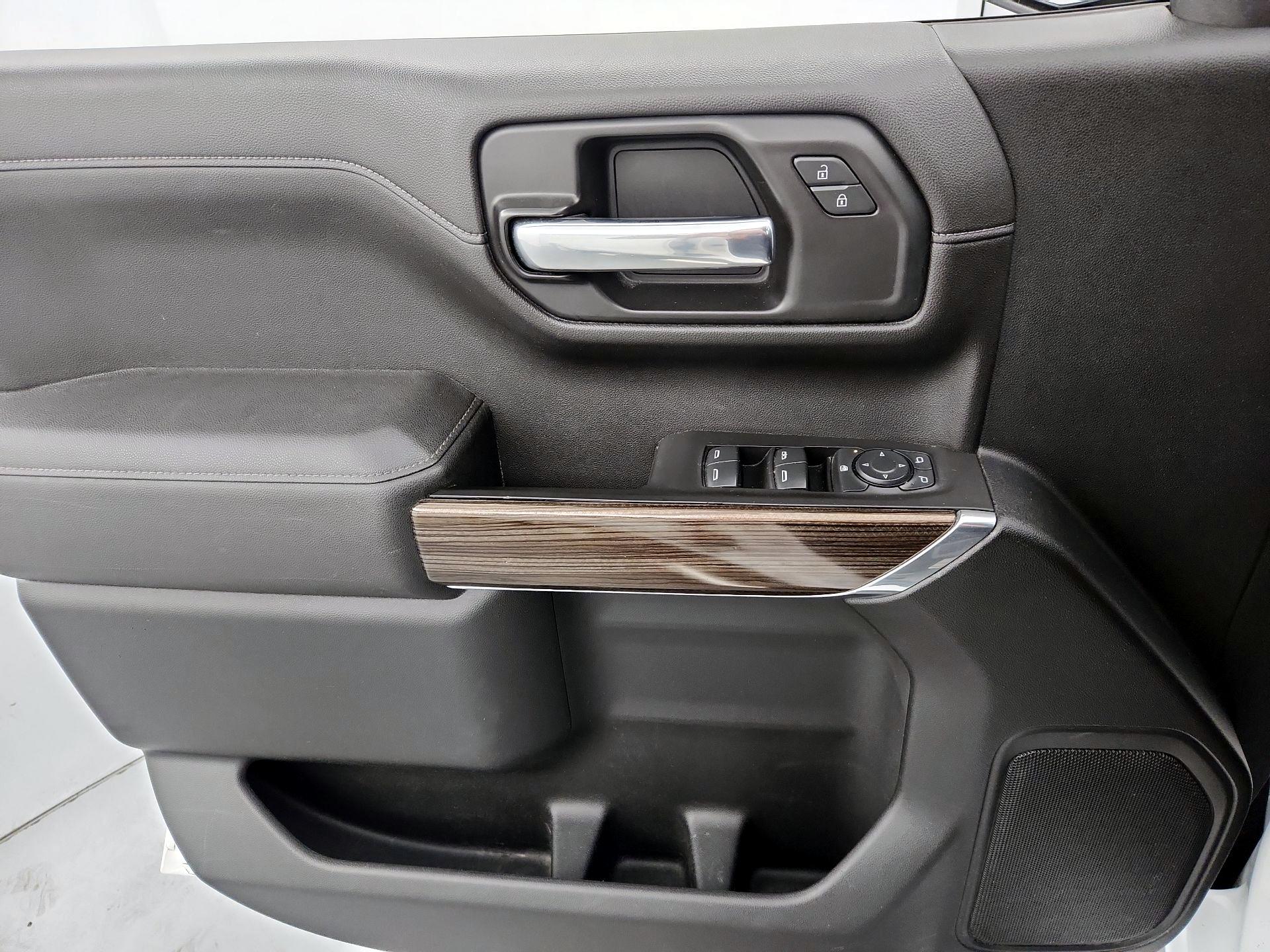 Thumbnail: 2021 Chevrolet Silverado 1500 - 12