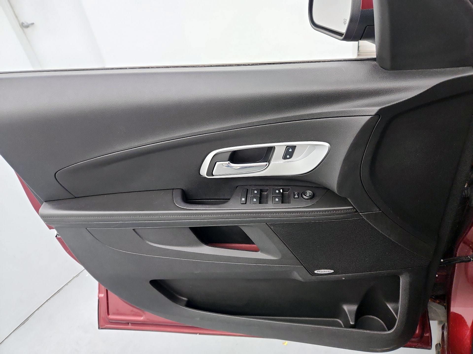 Thumbnail: 2016 Chevrolet Equinox - 12