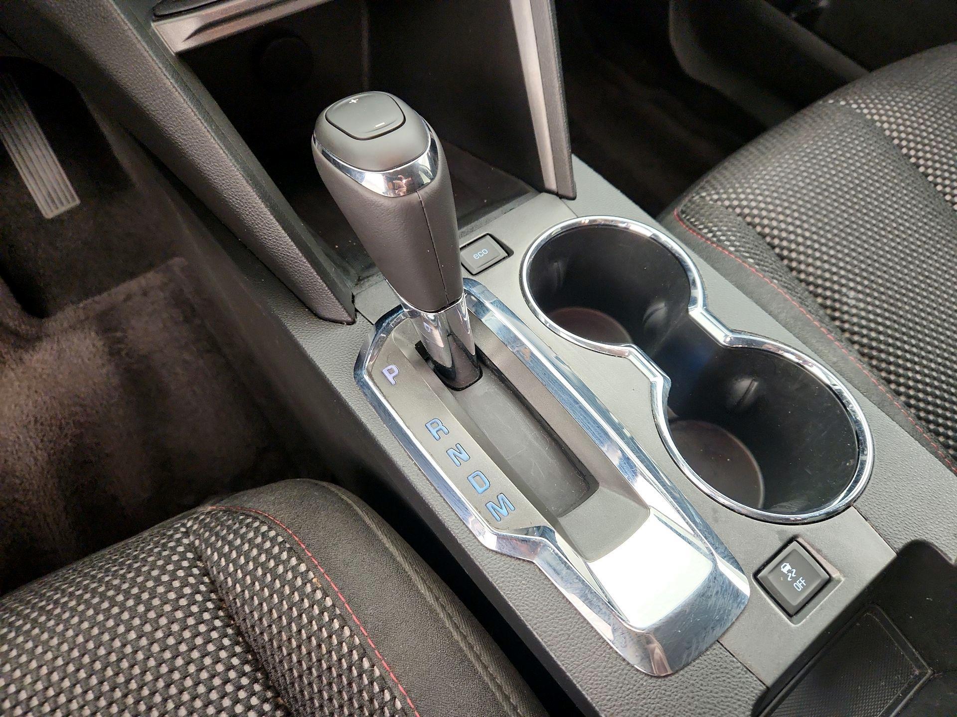 Thumbnail: 2016 Chevrolet Equinox - 16