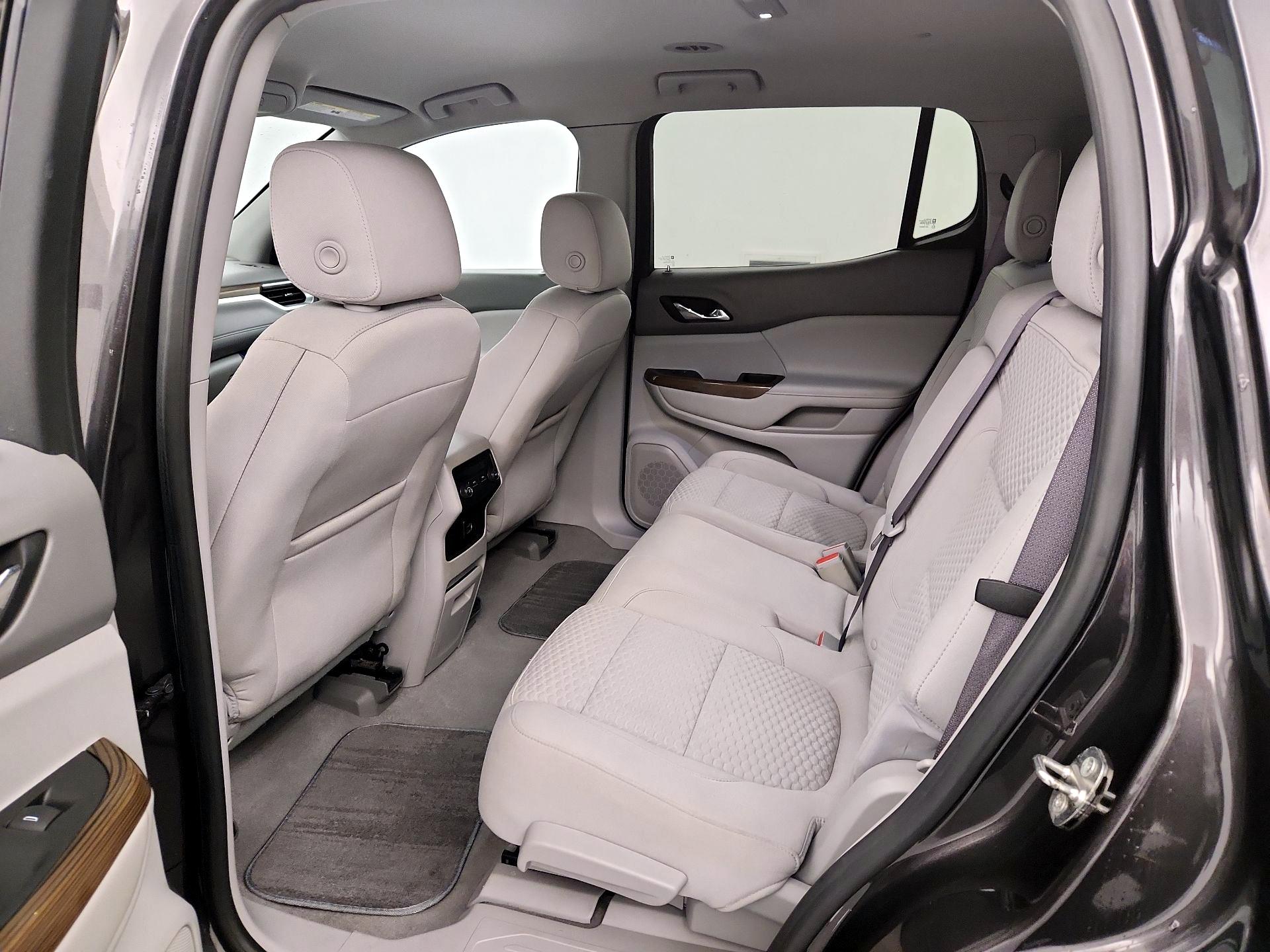 Thumbnail: 2017 GMC Acadia - 19