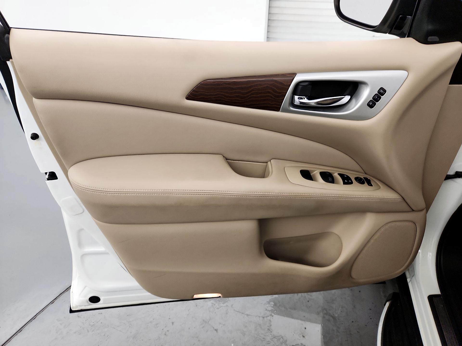 Thumbnail: 2018 Nissan Pathfinder - 12