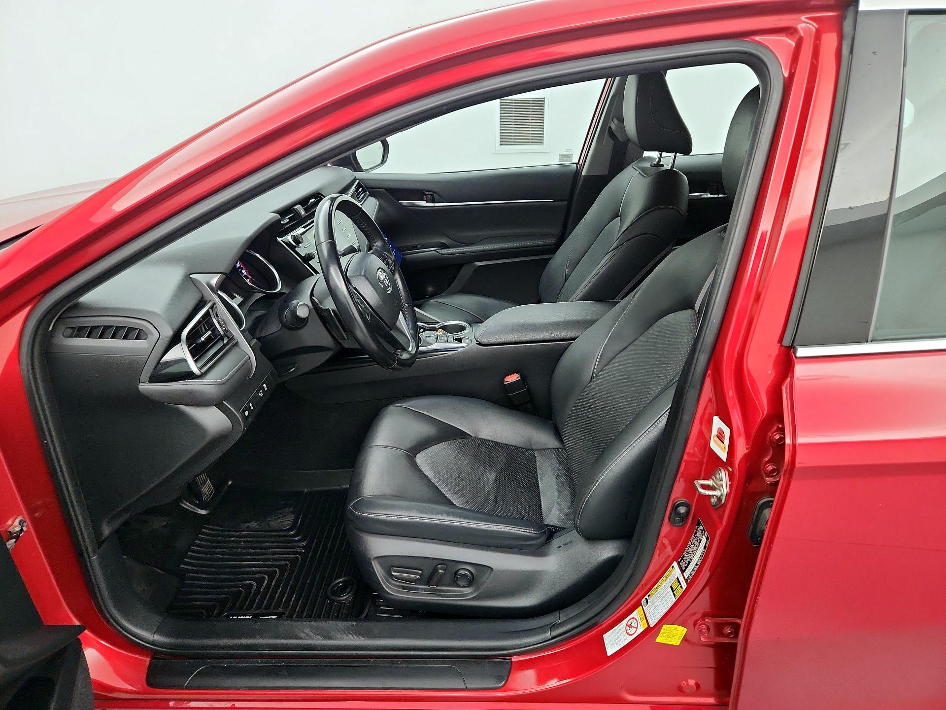 Thumbnail: 2019 Toyota Camry - 9