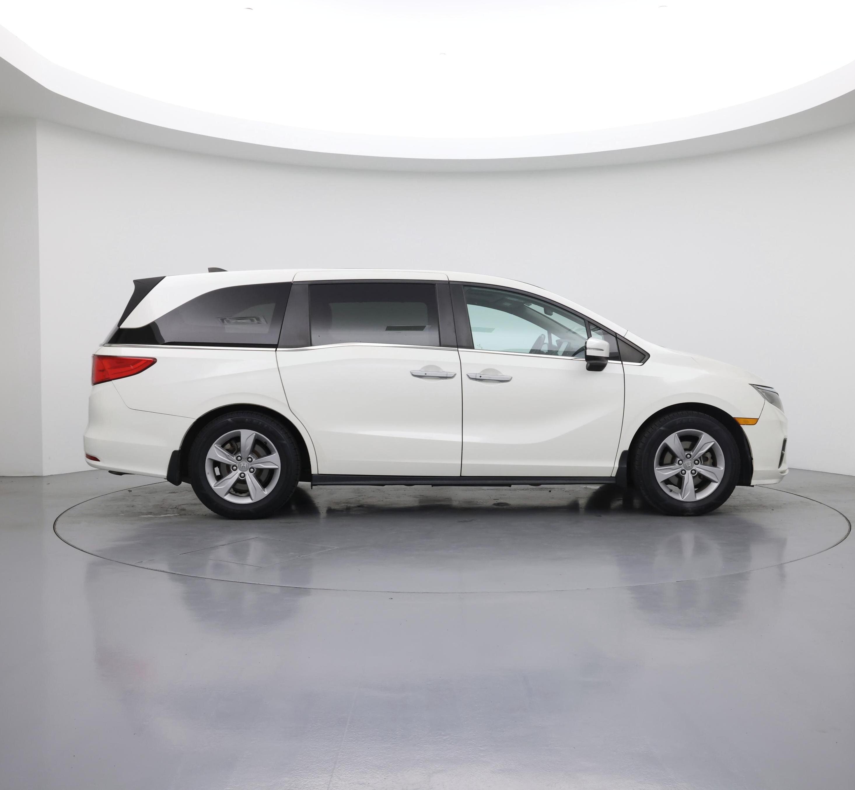 Thumbnail: 2019 Honda Odyssey - 7