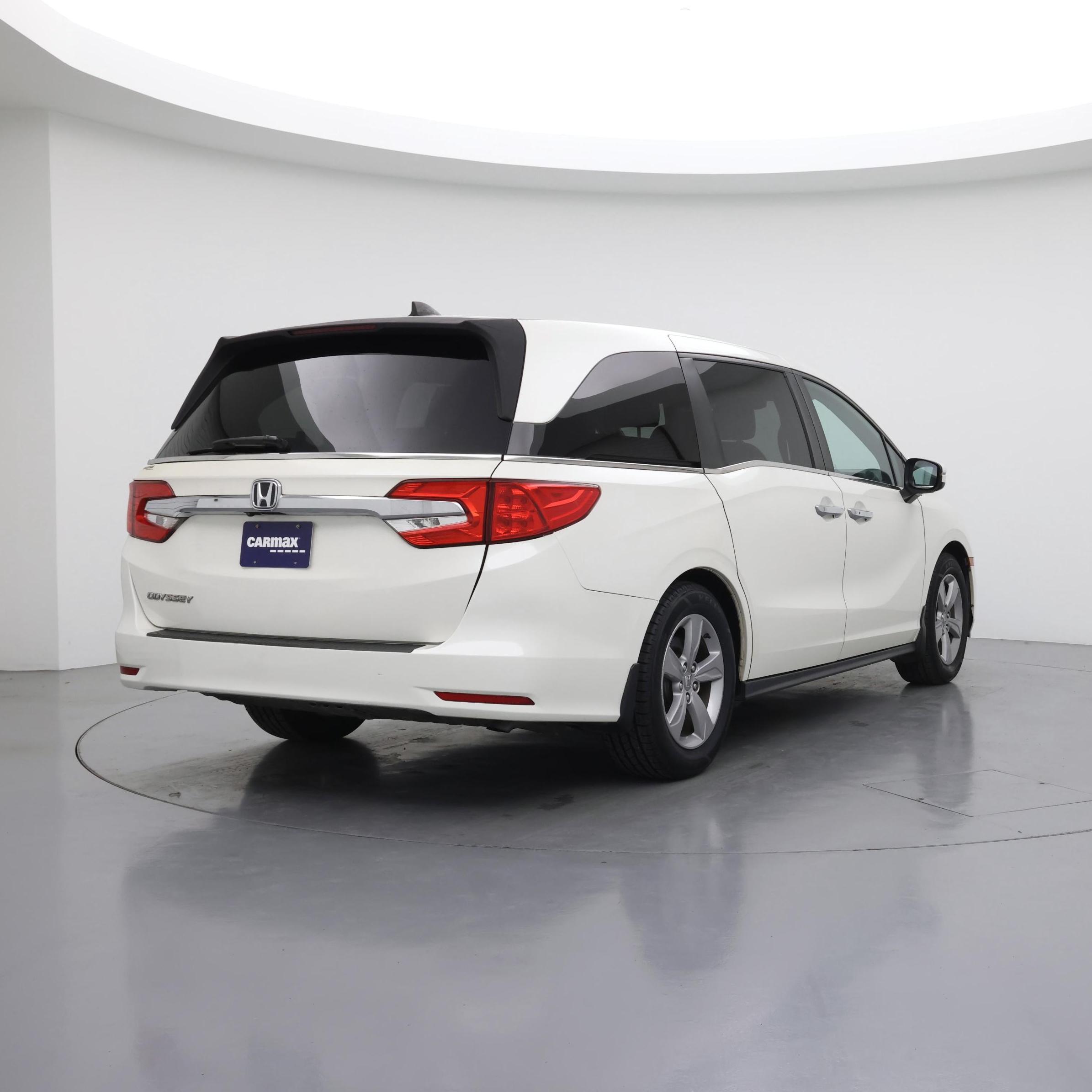 Thumbnail: 2019 Honda Odyssey - 8