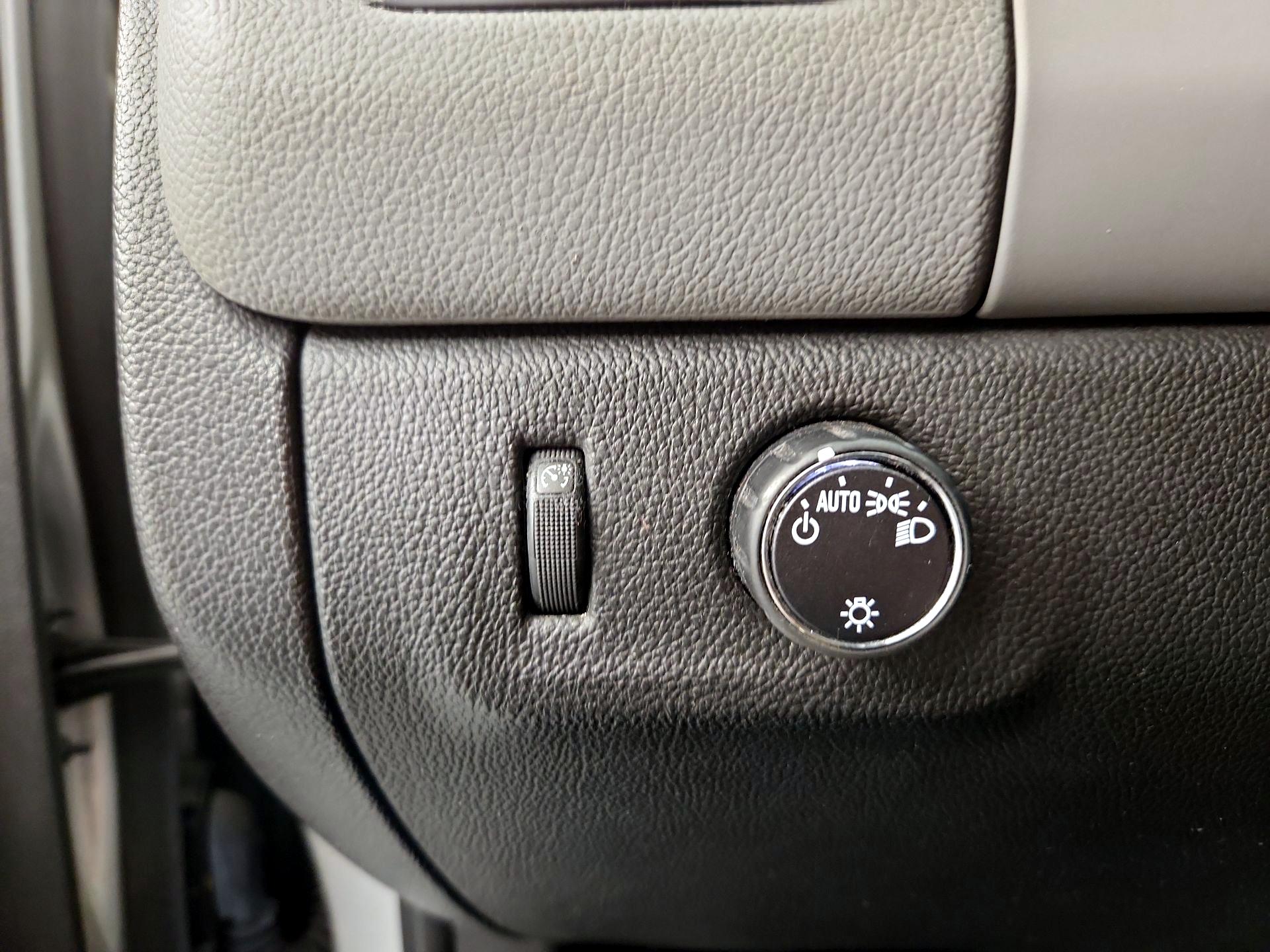 Thumbnail: 2017 Chevrolet Colorado - 13