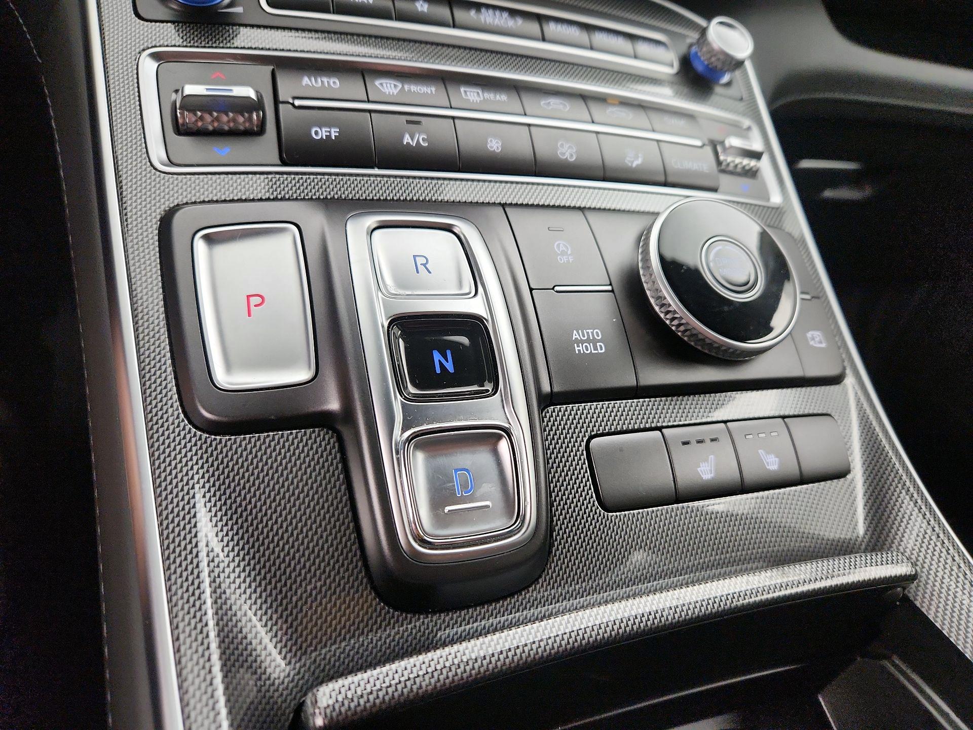 Thumbnail: 2023 Hyundai Santa Fe - 17