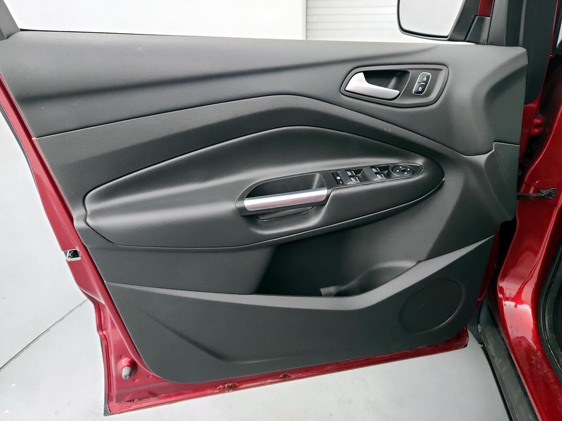 Thumbnail: 2017 Ford Escape - 12