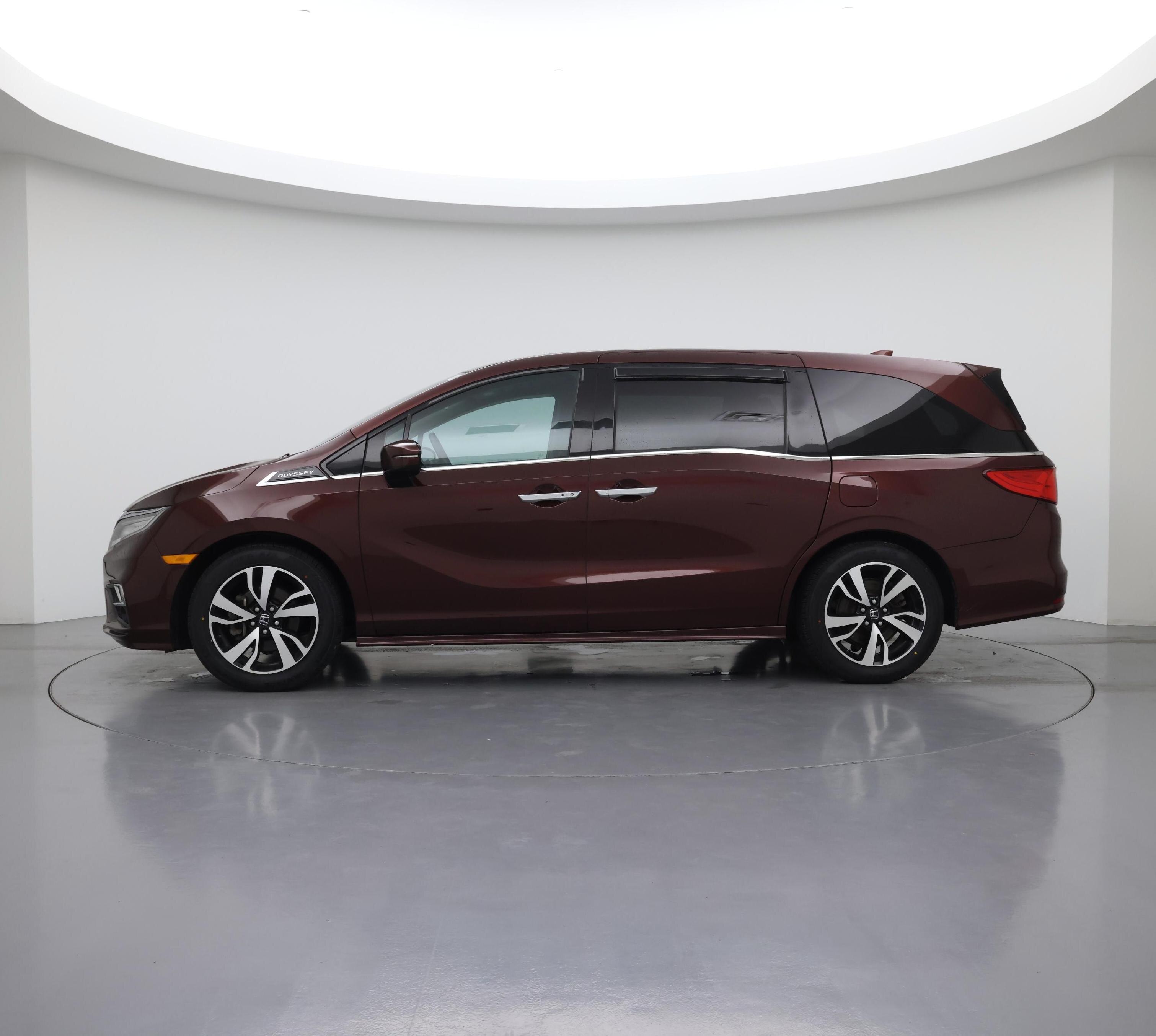 Thumbnail: 2019 Honda Odyssey - 3