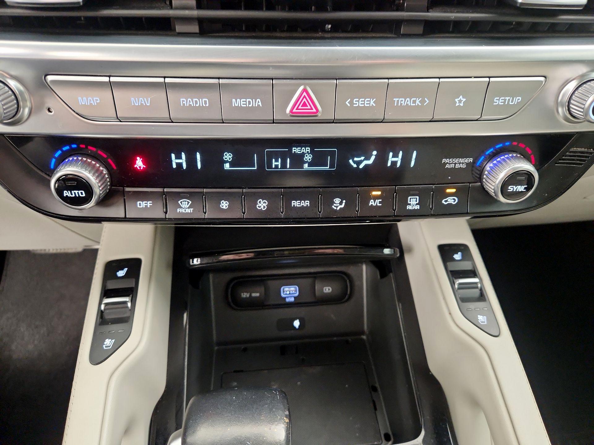 Thumbnail: 2022 Kia Telluride - 17