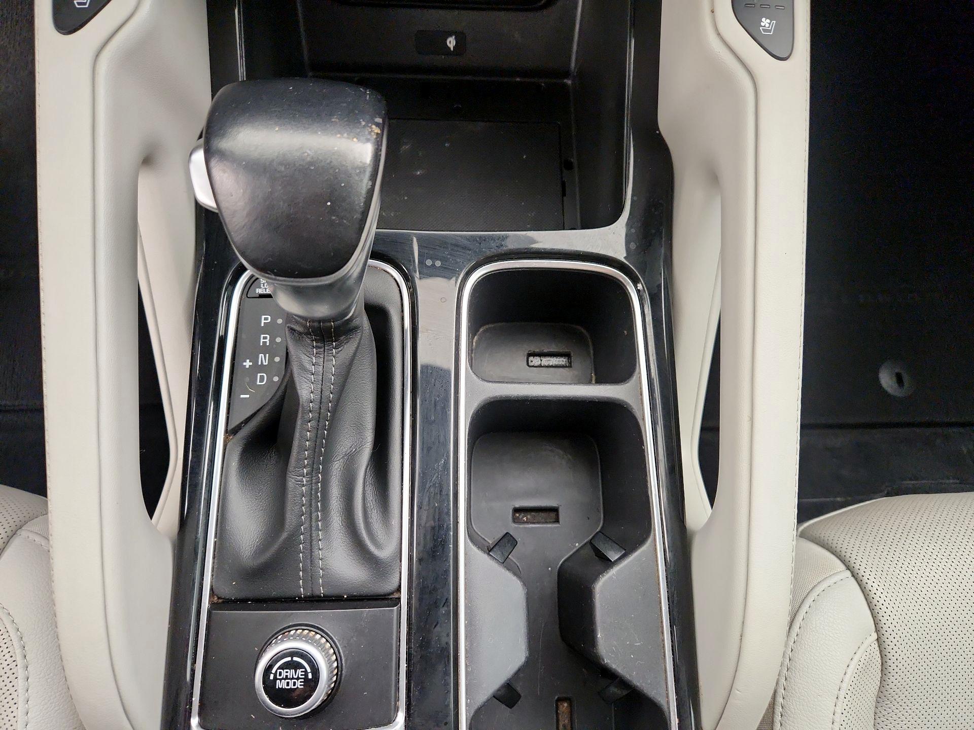 Thumbnail: 2022 Kia Telluride - 18