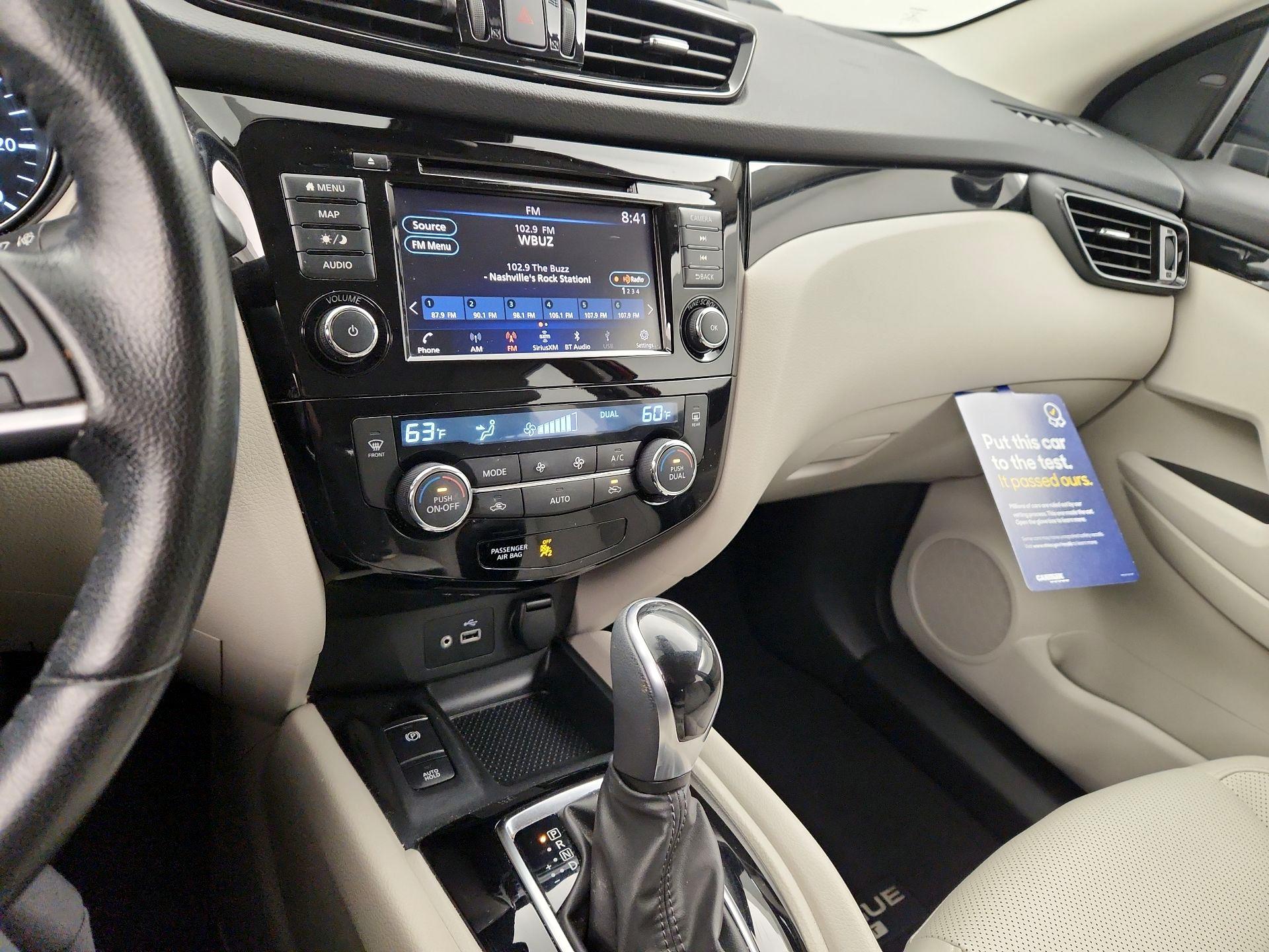 Thumbnail: 2021 Nissan Rogue Sport - 16