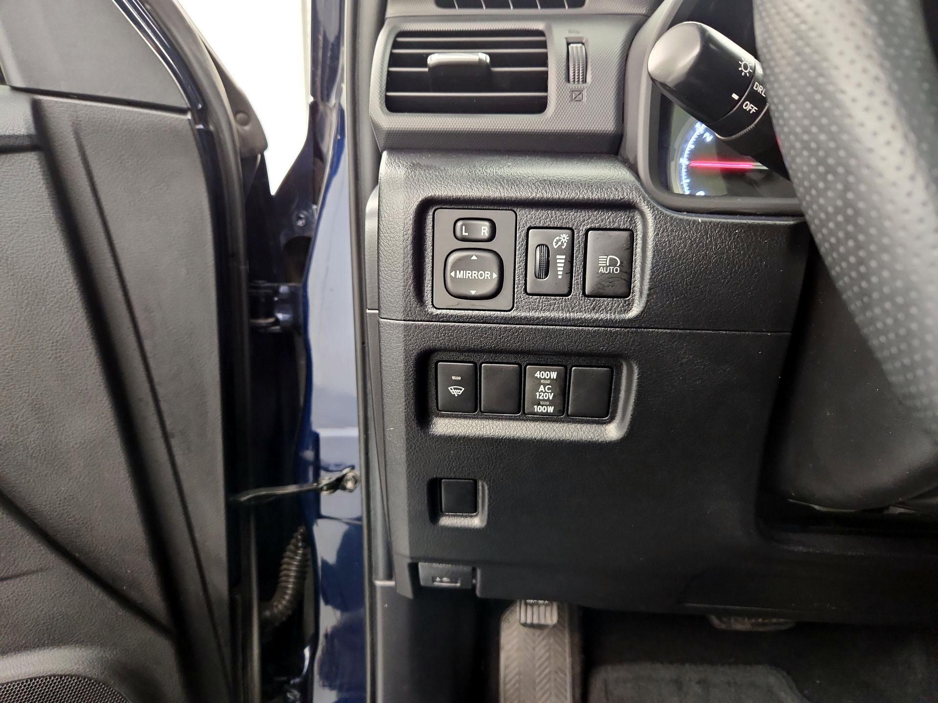 Thumbnail: 2020 Toyota 4Runner - 13