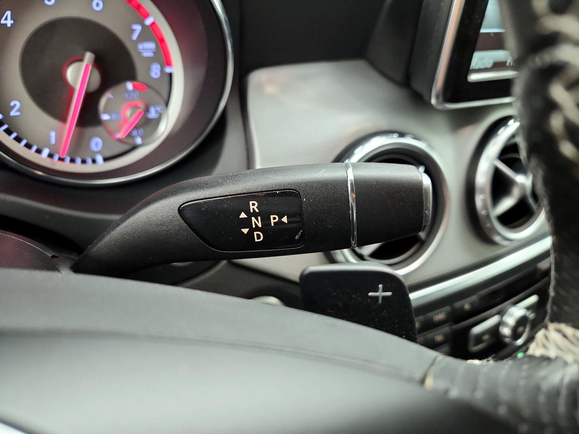 Thumbnail: 2015 Mercedes-Benz GLA - 17