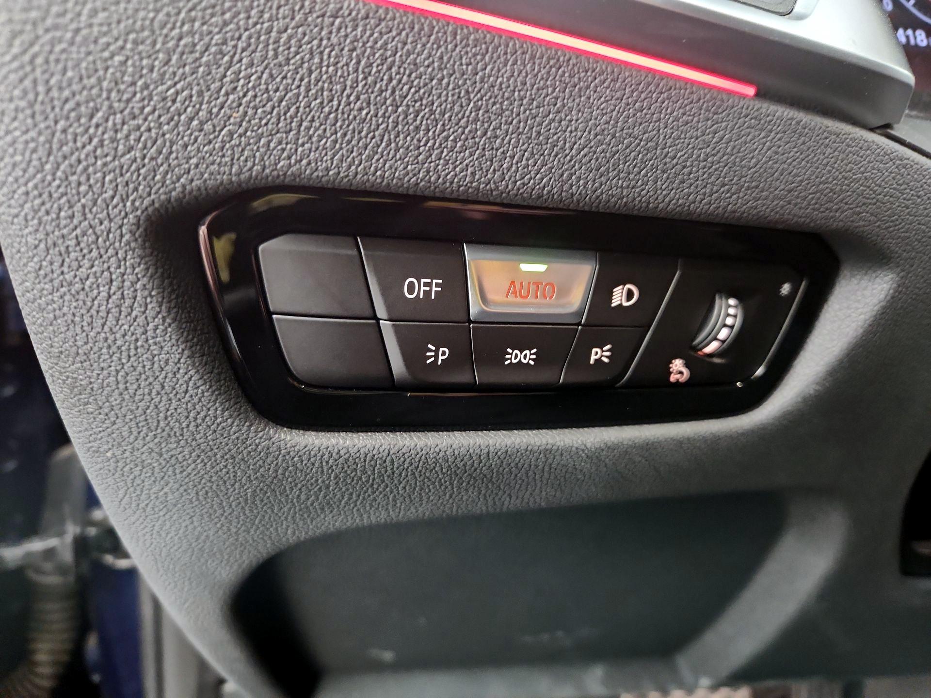 Thumbnail: 2022 BMW 3 Series - 13