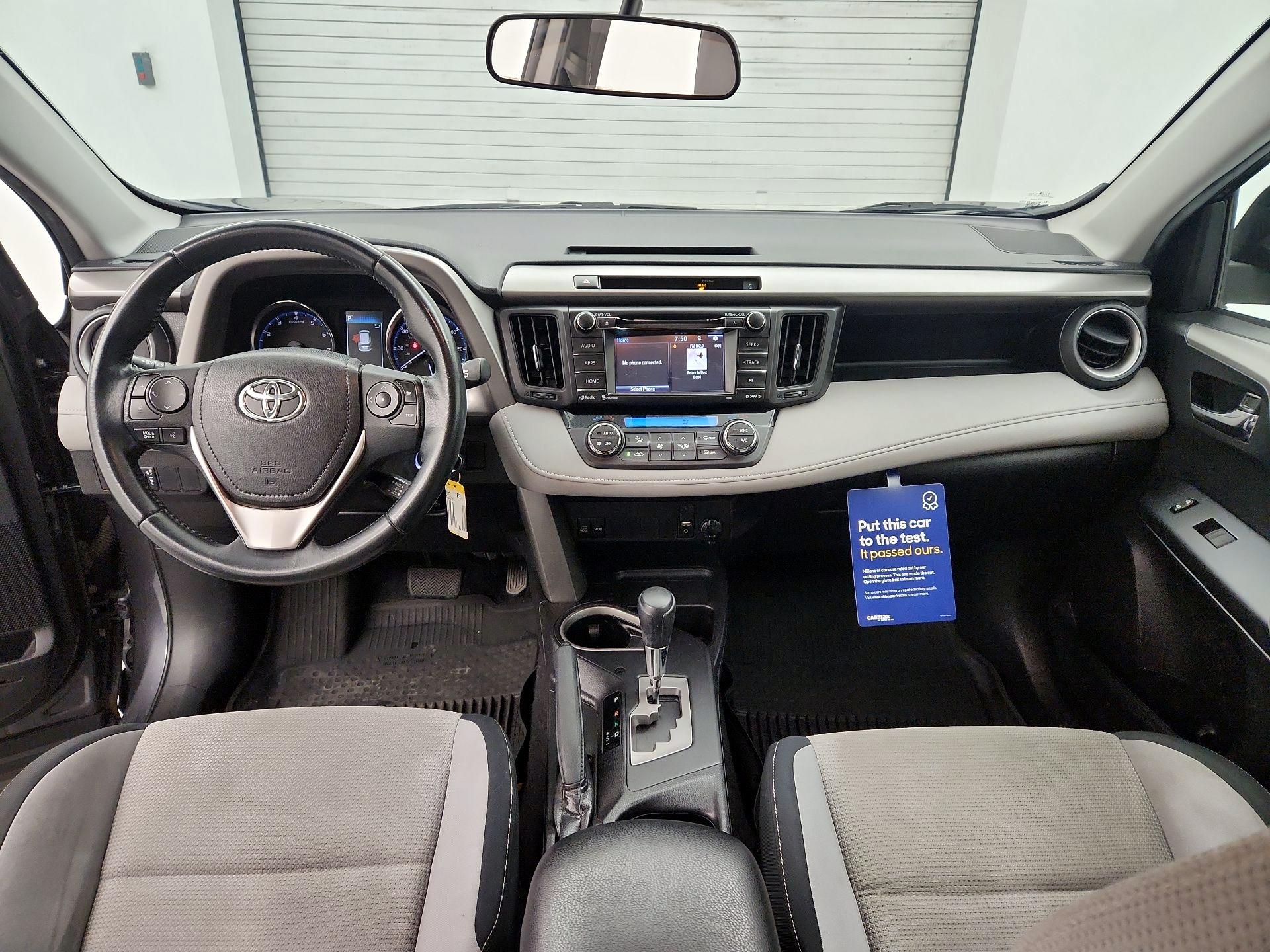 Thumbnail: 2016 Toyota RAV4 - 9