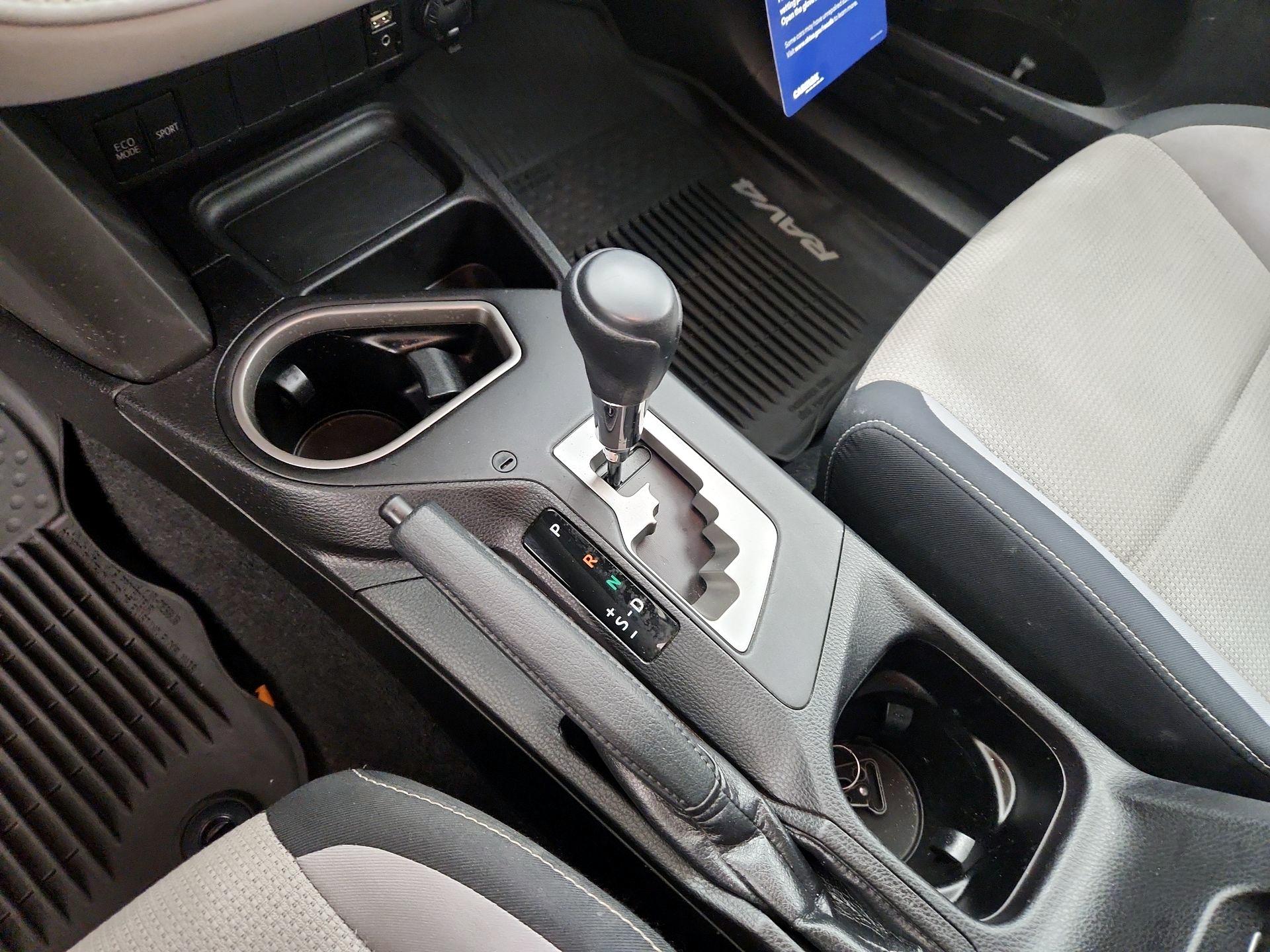 Thumbnail: 2016 Toyota RAV4 - 17