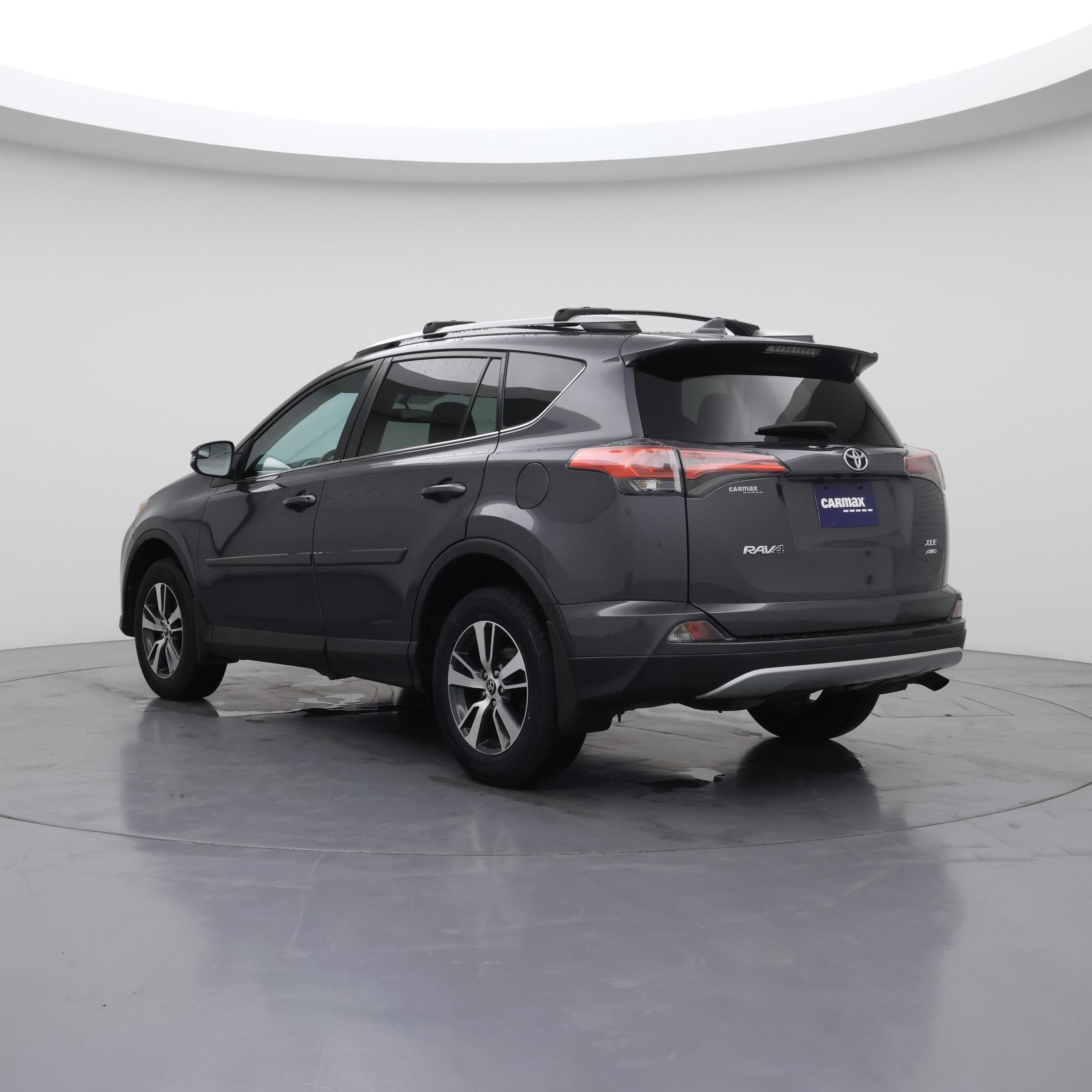 Thumbnail: 2016 Toyota RAV4 - 2