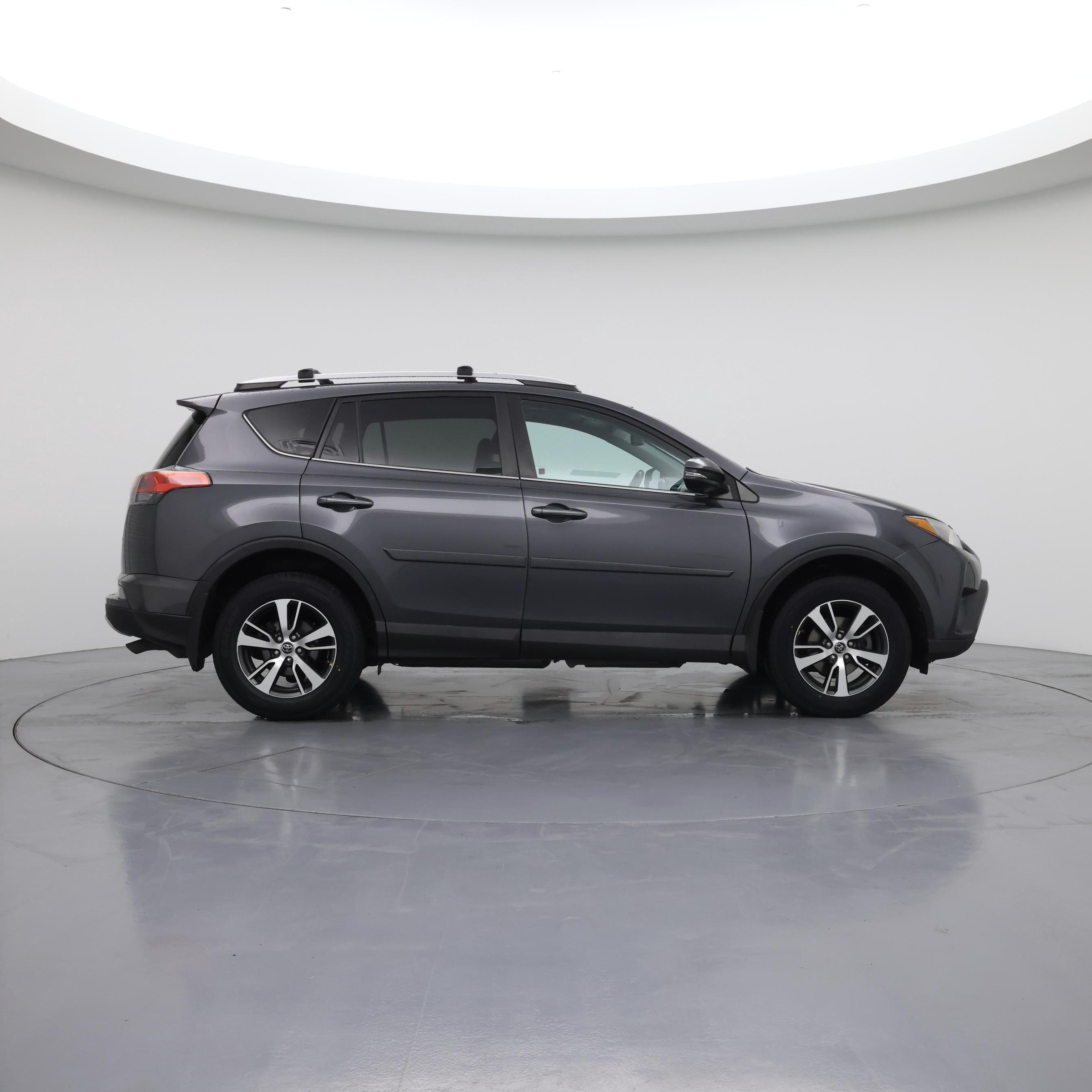 Thumbnail: 2016 Toyota RAV4 - 7