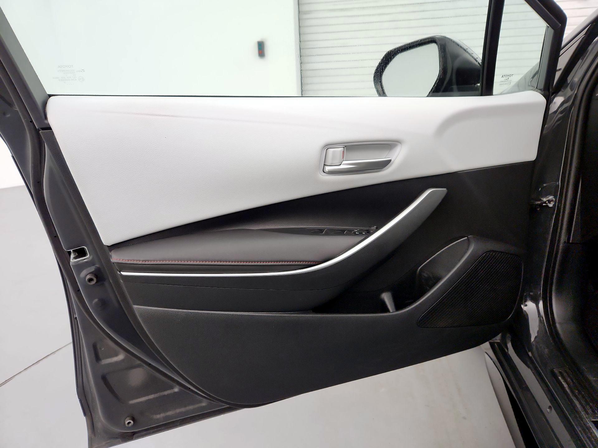 Thumbnail: 2023 Toyota Corolla - 12