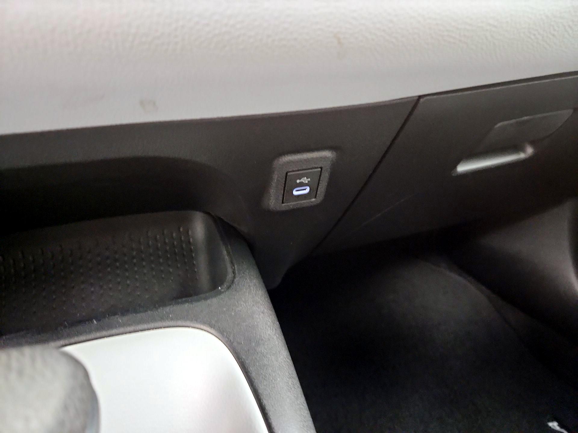 Thumbnail: 2023 Toyota Corolla - 18