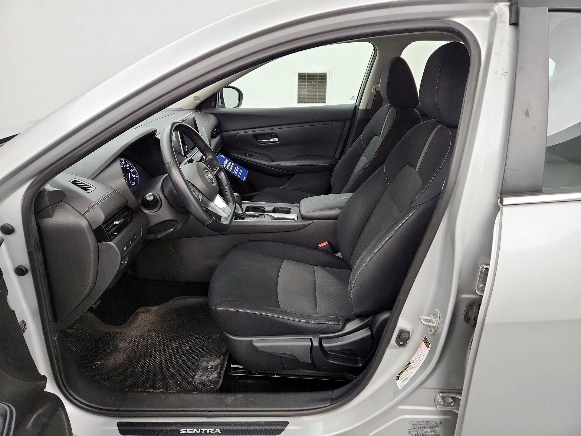 Thumbnail: 2020 Nissan Sentra - 11