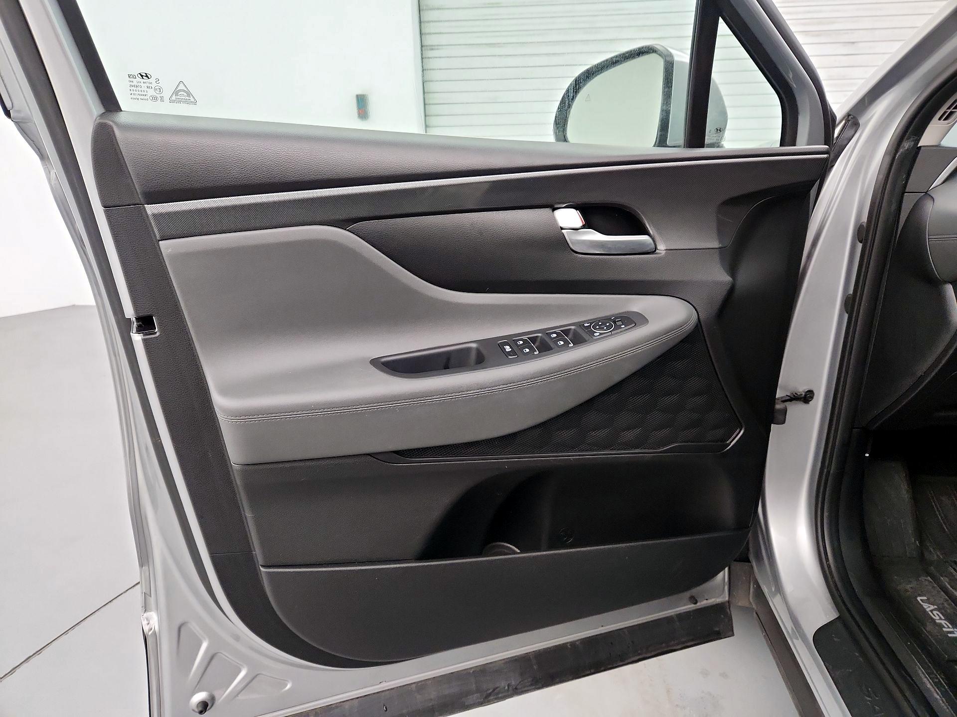 Thumbnail: 2023 Hyundai Santa Fe - 12