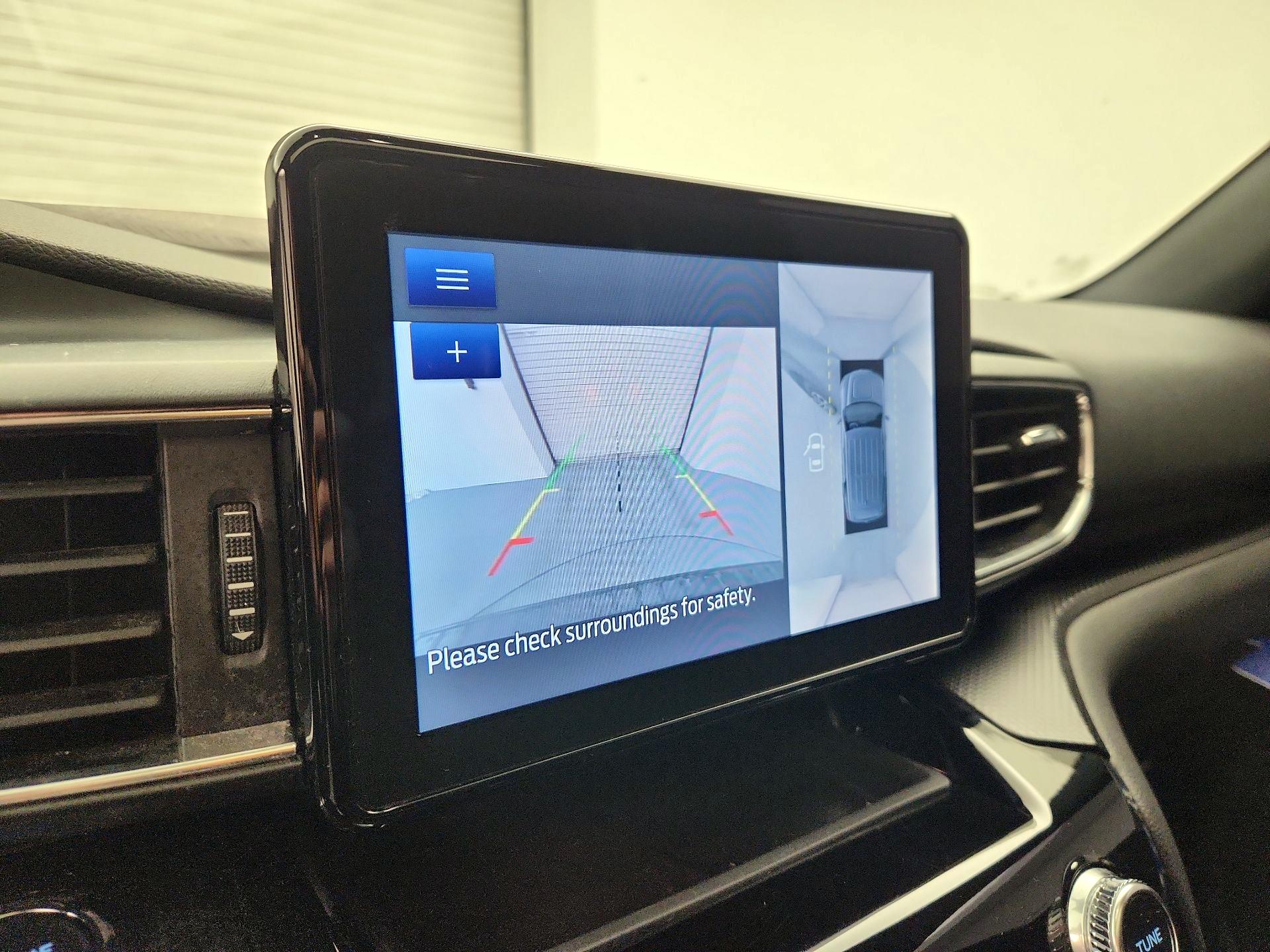 Thumbnail: 2022 Ford Explorer - 14