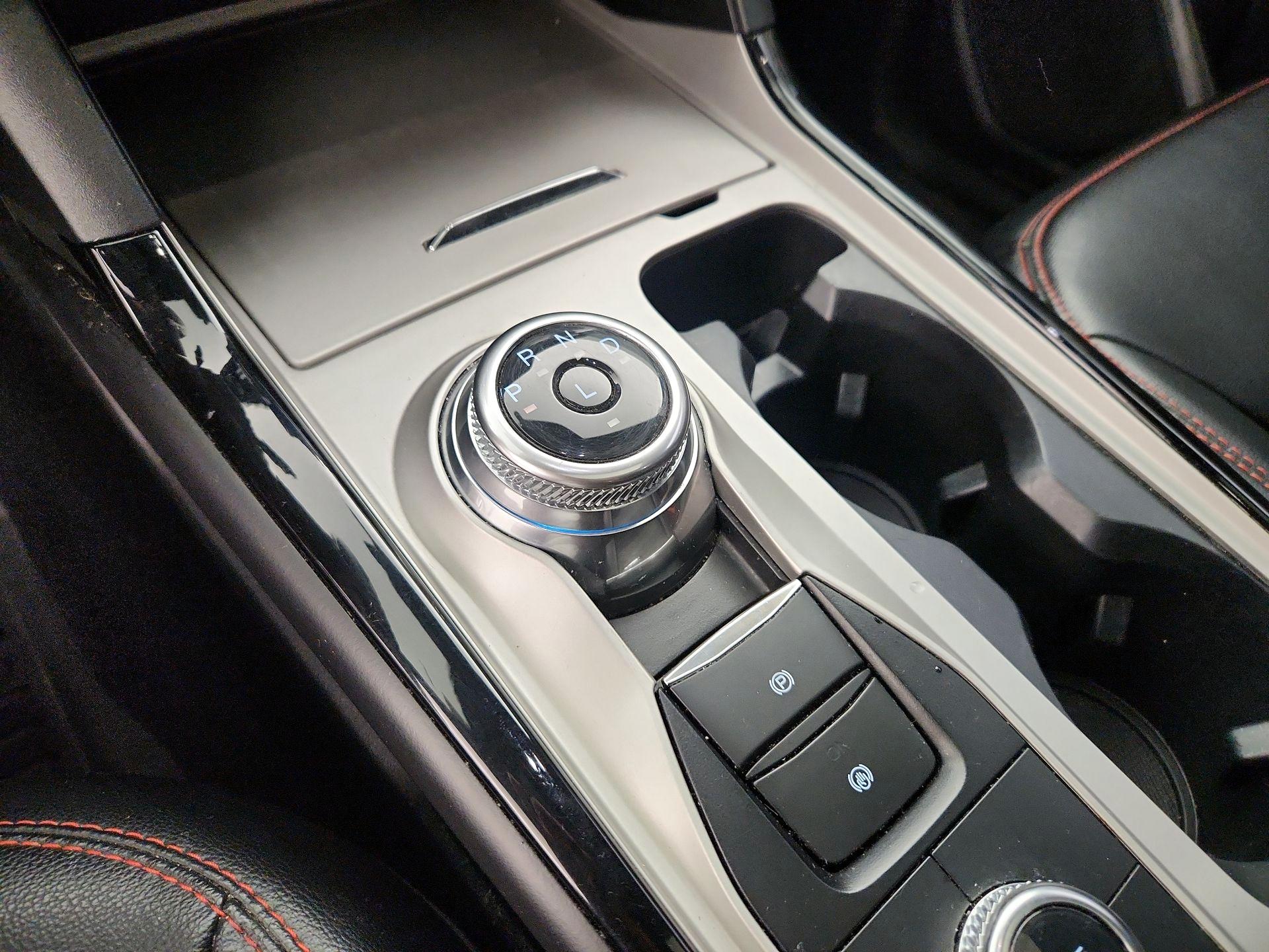 Thumbnail: 2022 Ford Explorer - 17