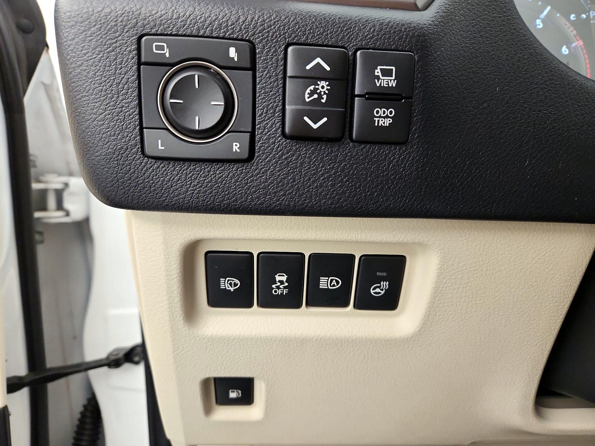 Thumbnail: 2023 Lexus GX - 13