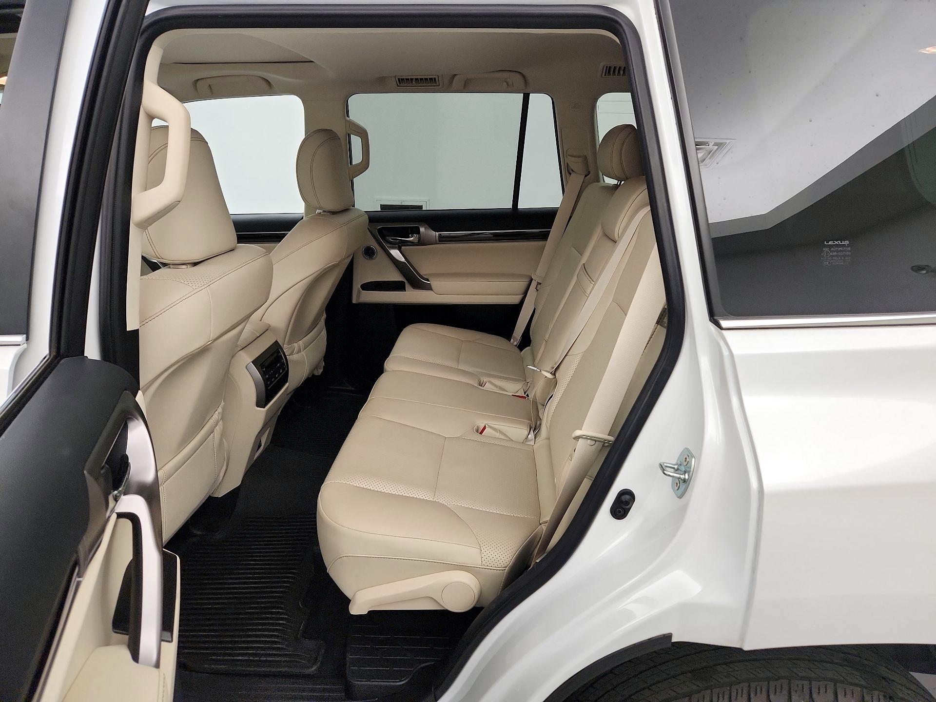 Thumbnail: 2023 Lexus GX - 19