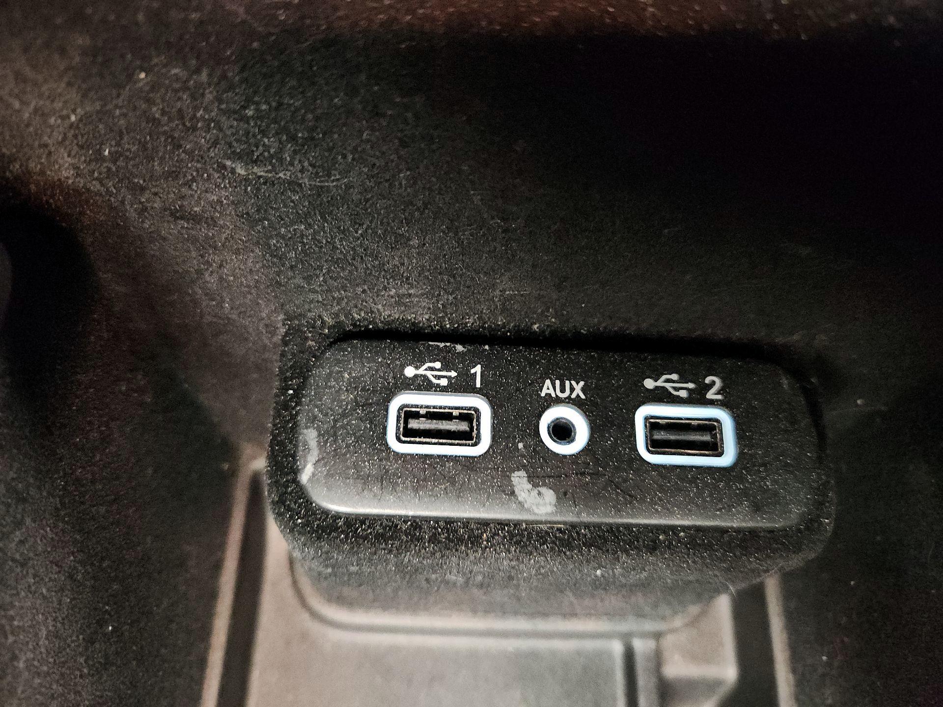 Thumbnail: 2019 Dodge Charger - 18