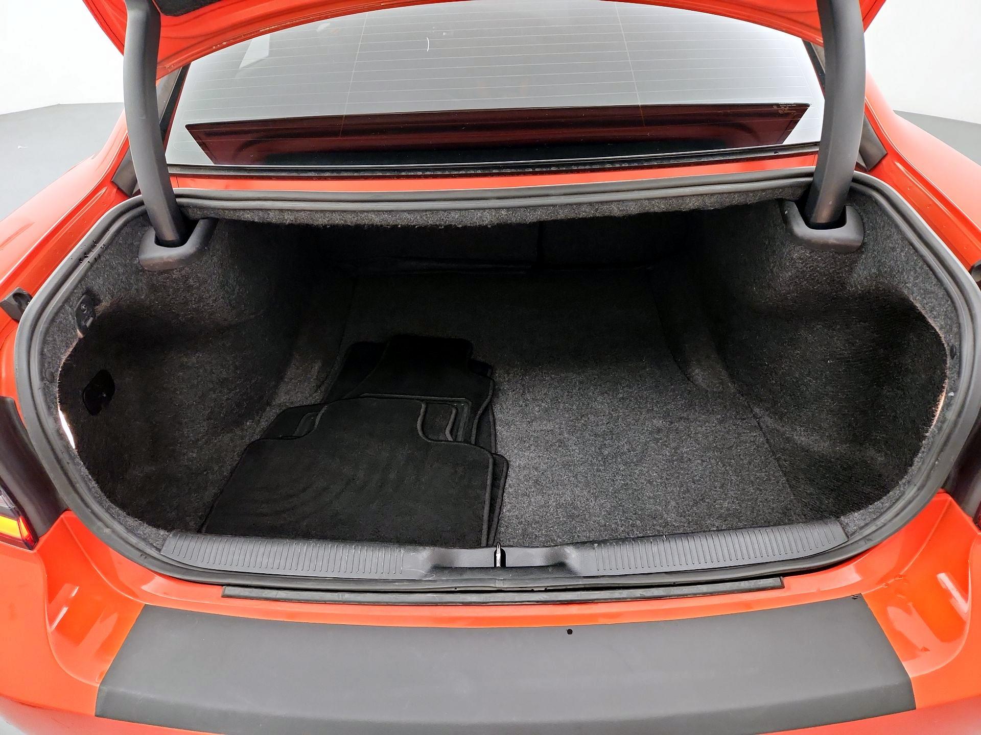 Thumbnail: 2019 Dodge Charger - 20